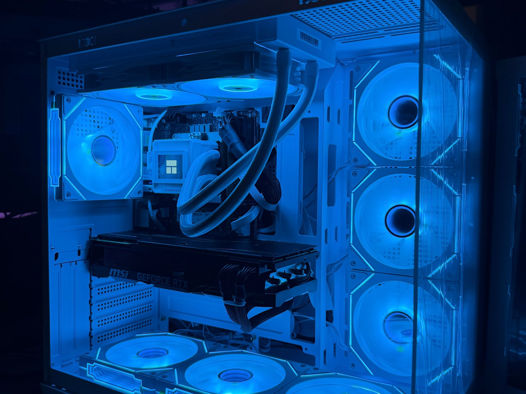 GeForce RTX 2080 Ti Custom Gaming PC - Core i9-9900KF, 32GB RAM