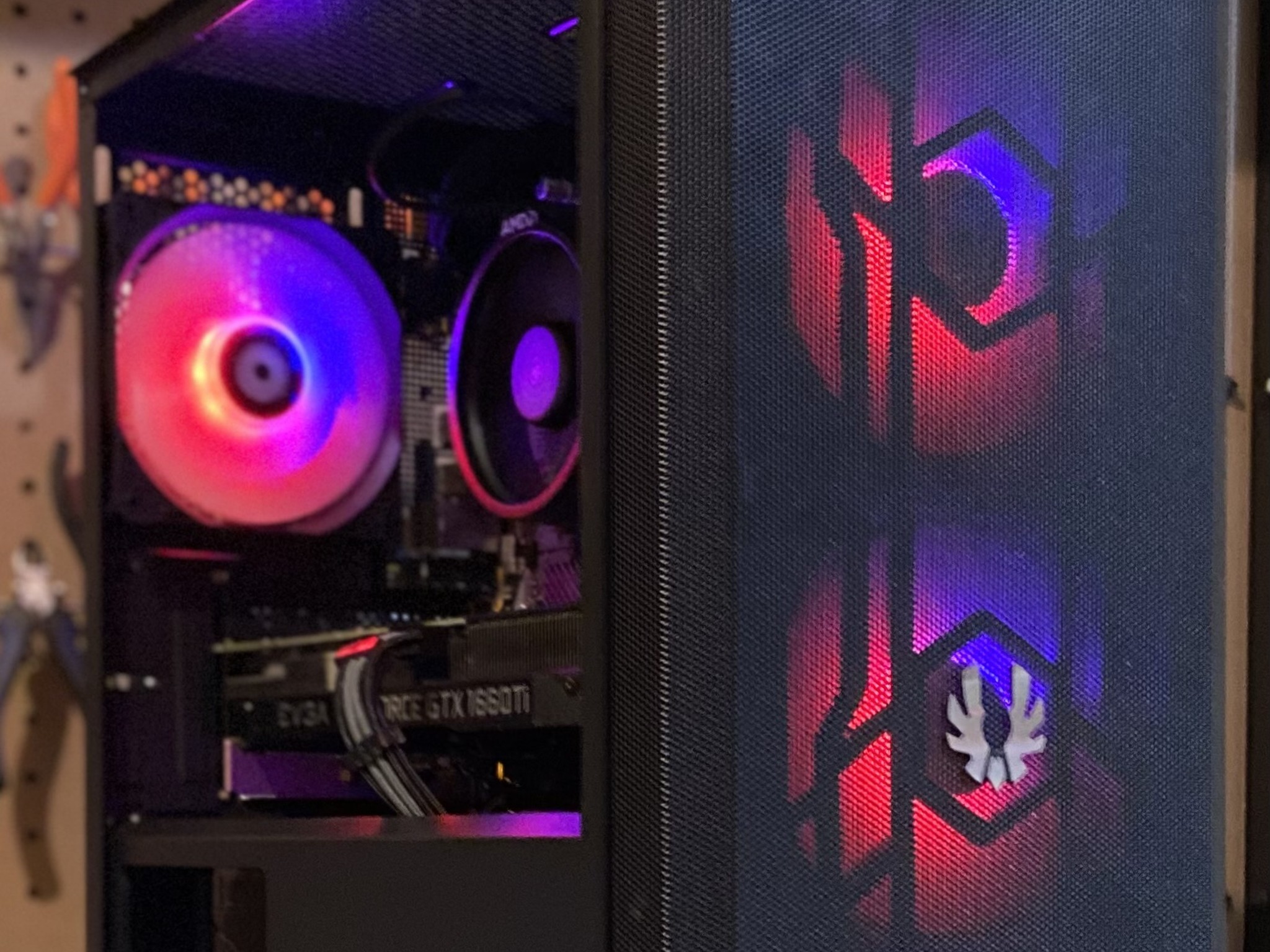 Ryzen 5 3600 || GTX 1660ti || 16GB RAM || 1TB NVMe || WiFi/BT