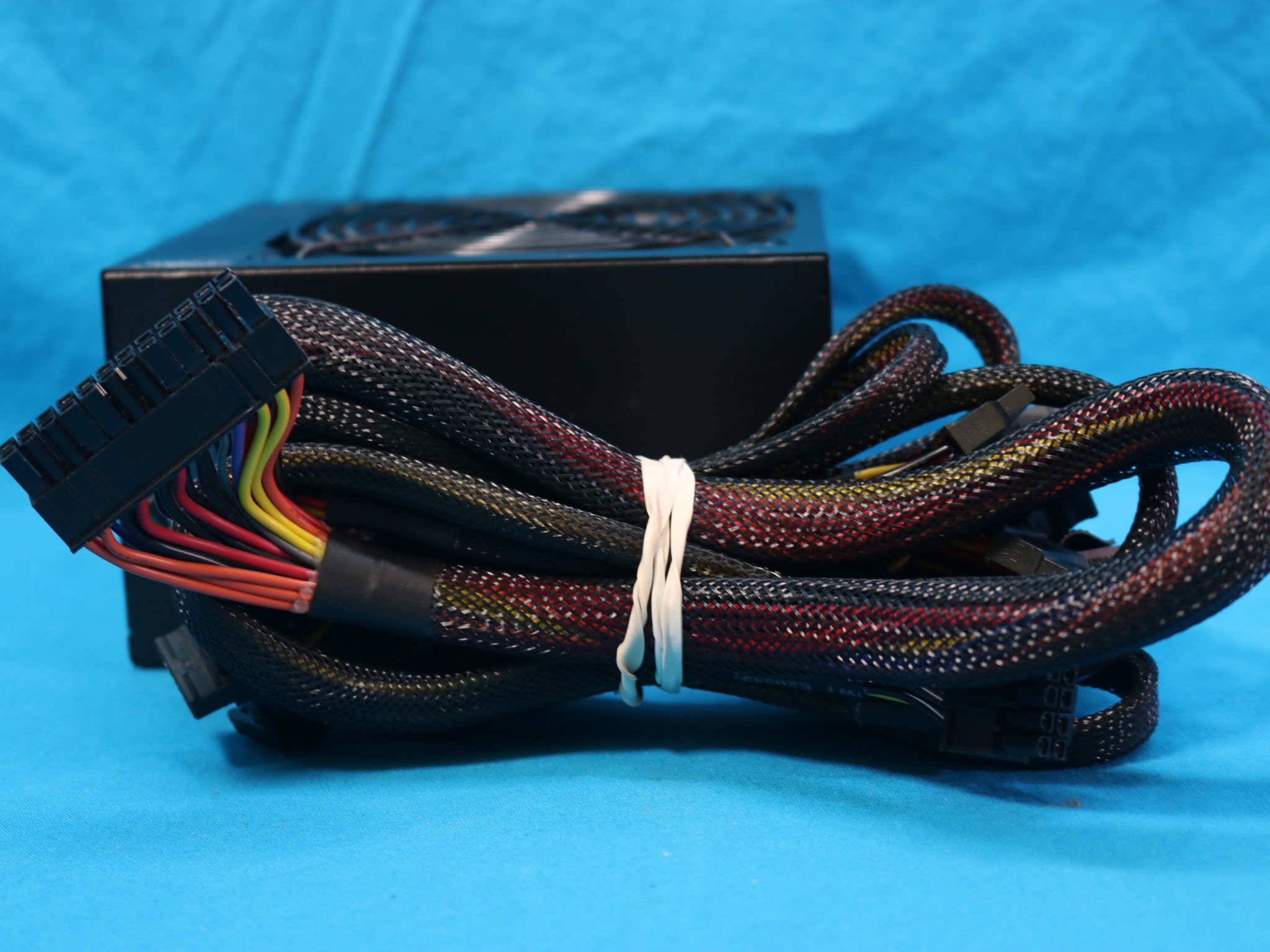 Thermaltake Smart 700W 80+ Certified ATX Desktop Power Supply - 4368164421