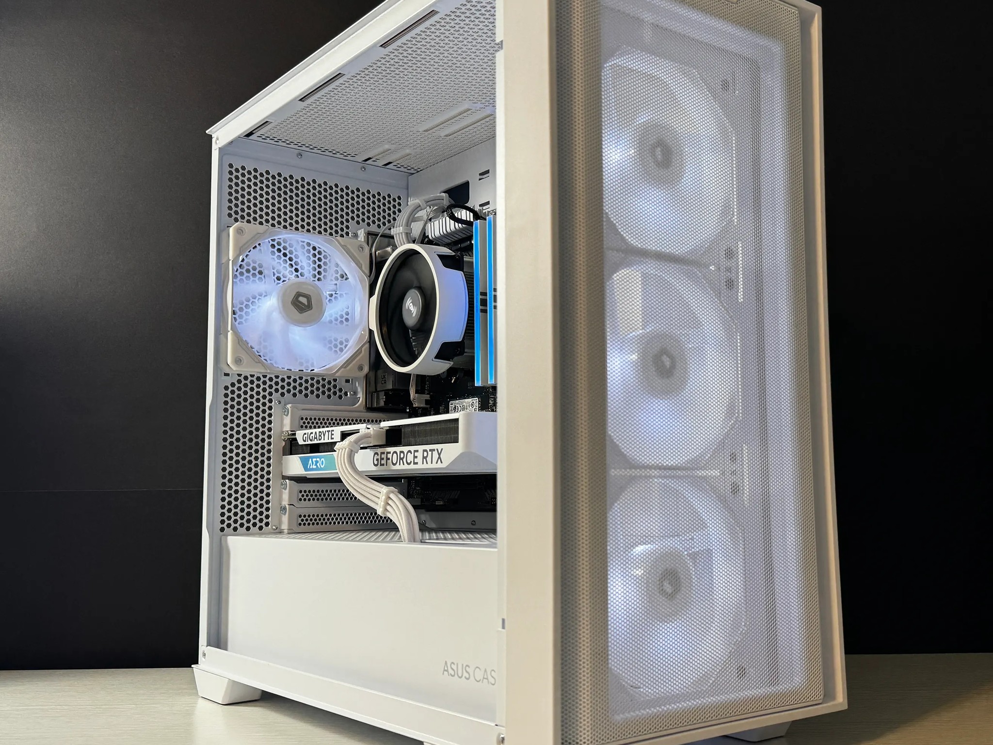 🧊FROST🧊 Gaming PC | AMD Ryzen 5 3600 | 16GB DDR4 | RTX 4060 | 1TB m.2 SSD | Win11 PRO | Wi-Fi