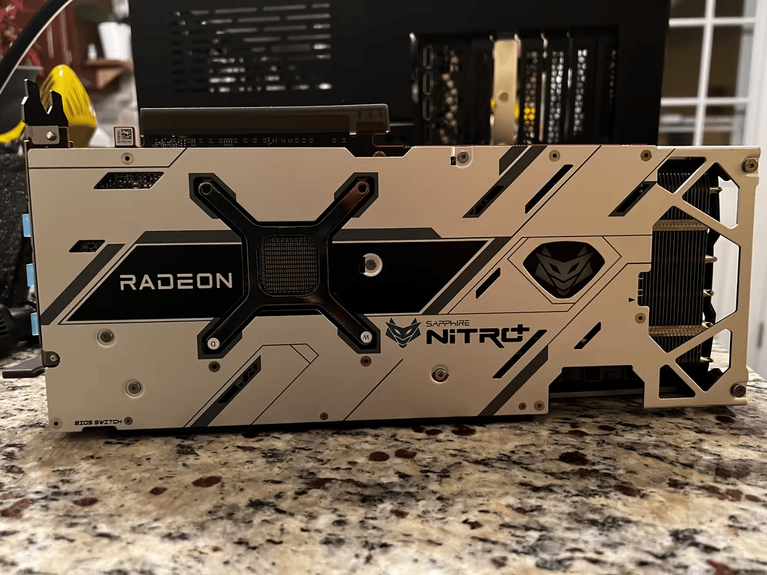 Sapphire RX 6800 XT Nitro+ (Like new condition)