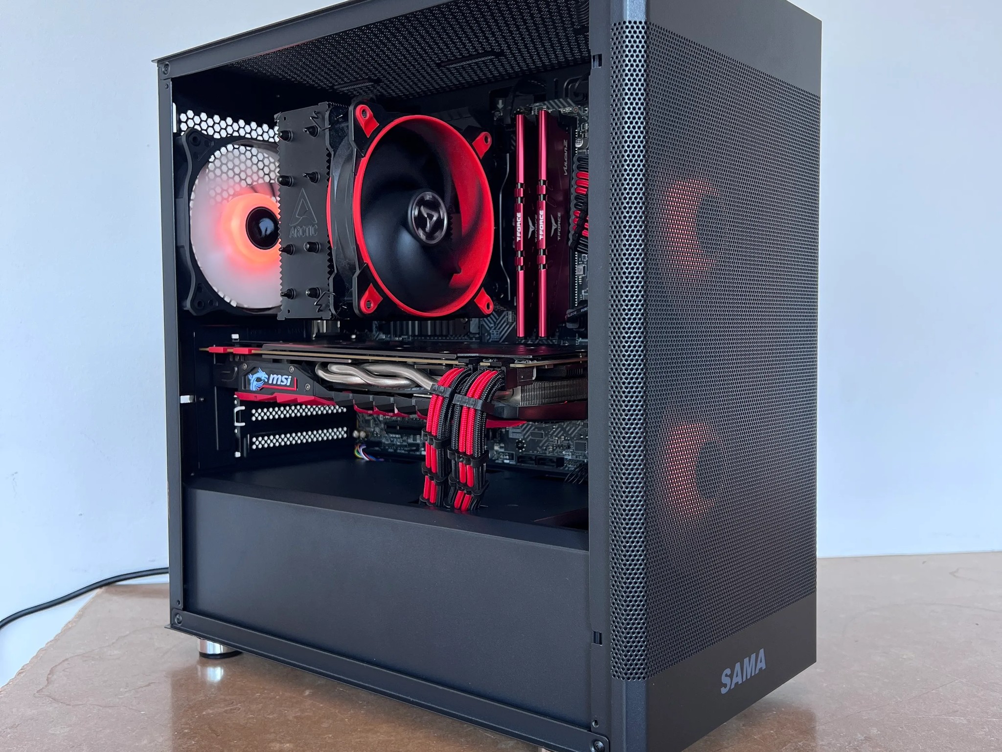 🟥⬛ Black & Red Budget Build | i3-12100F | GTX 1070 ⬛🟥