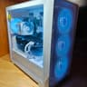 CLEAN WHITE GAMING PC Xeon 8 CORE - 16 THREAD + RX 5700XT 8GB – 16GB RAM – 1TB SSD