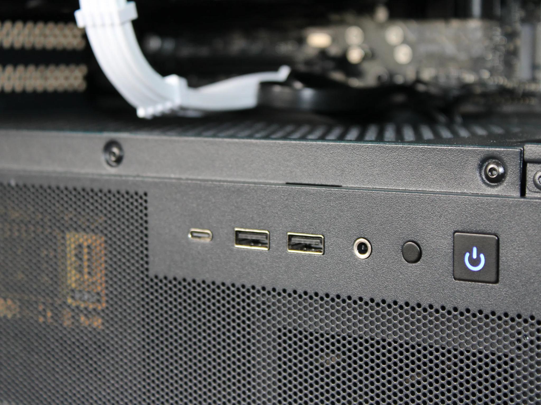 High-Performance AM5 | Ryzen 5 8400 | GeForce RTX 3060-TI | 32GB of GSkill DDR5 | 1TB WD Blue SN580