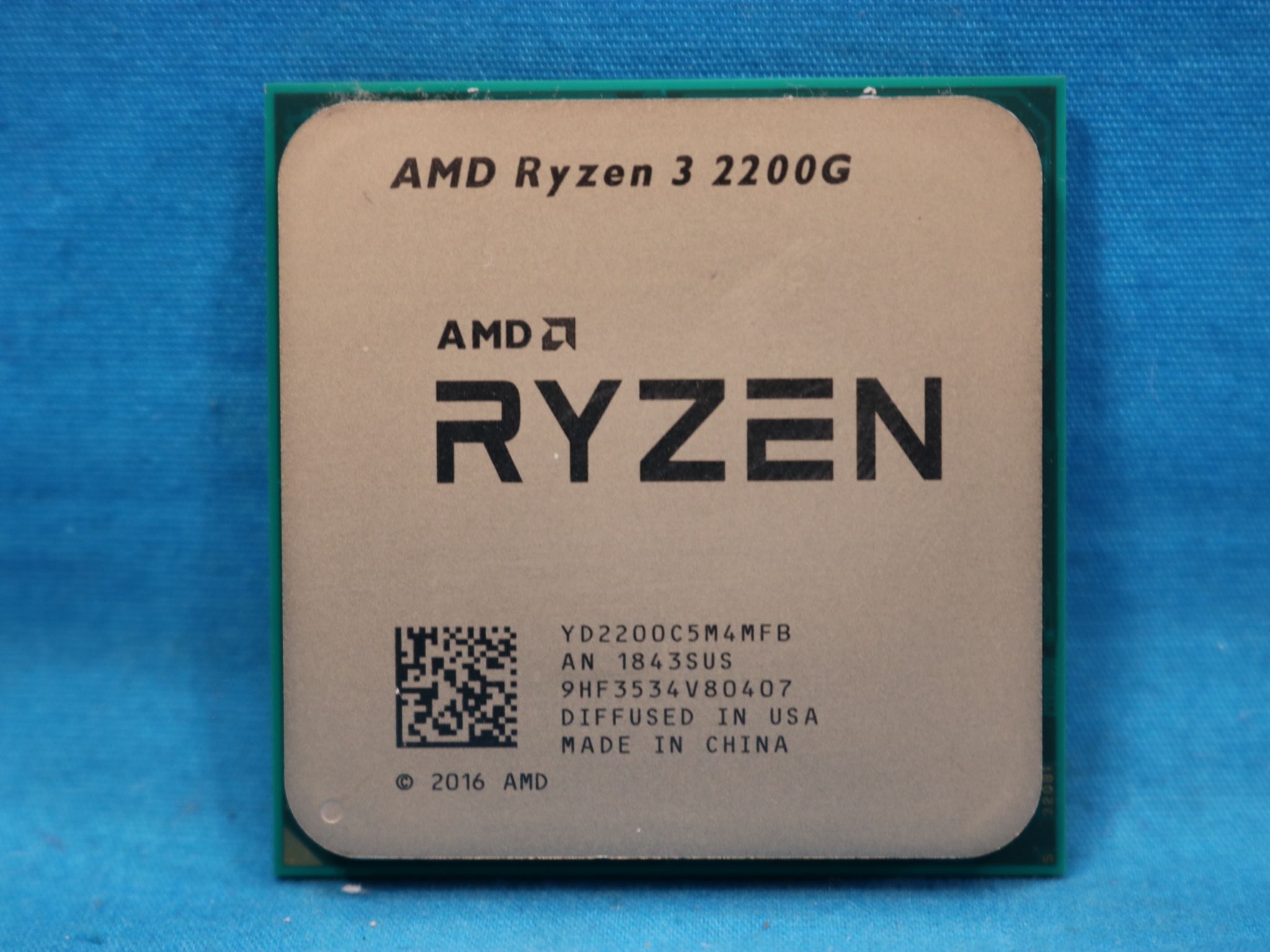 AMD Ryzen 3 2200G 3.50GHz Socket AM4 Quad-Core 4MB Desktop CPU - 4096063070