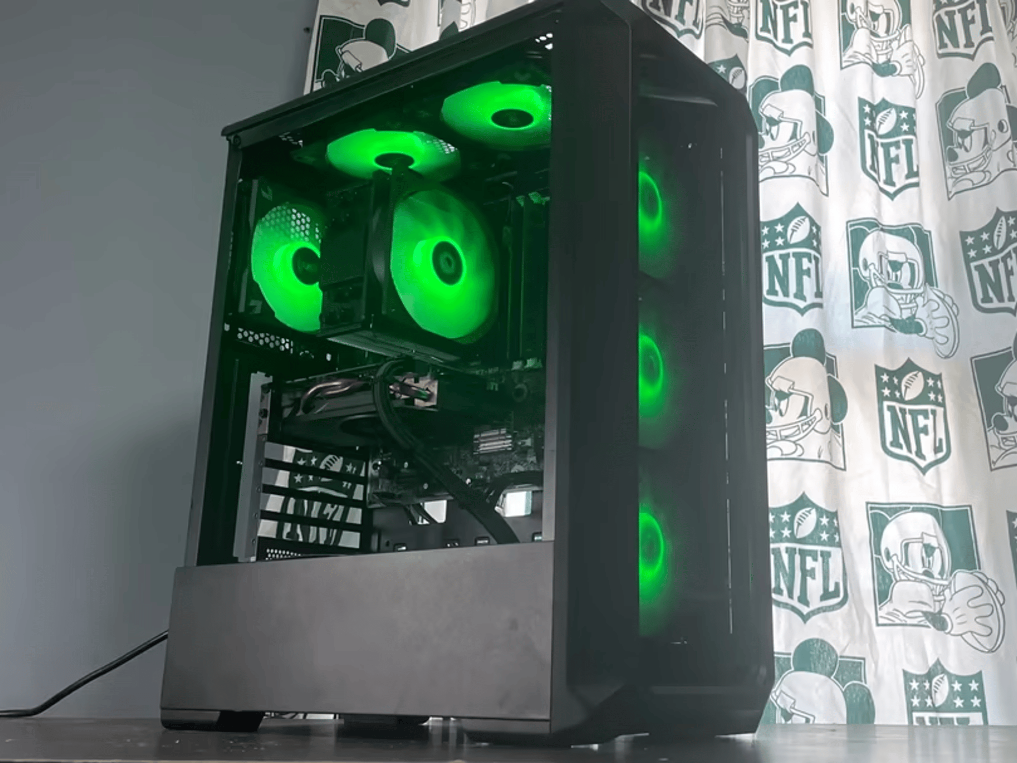 The Equalizer/ I5 4th Gen, GTX 970 Budget Gaming PC