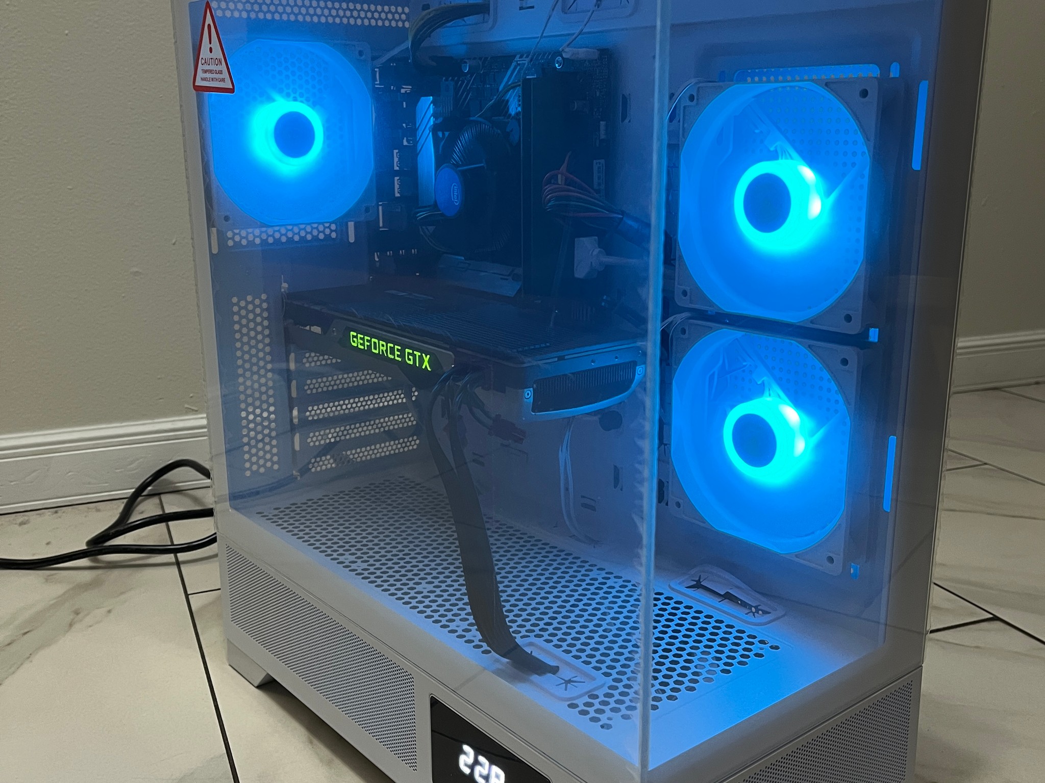 NVIDIA GTX 980, Intel Core i3-10100, 16GB RAM, 1TB Storage, Gaming PC w/ Wi-Fi & BT