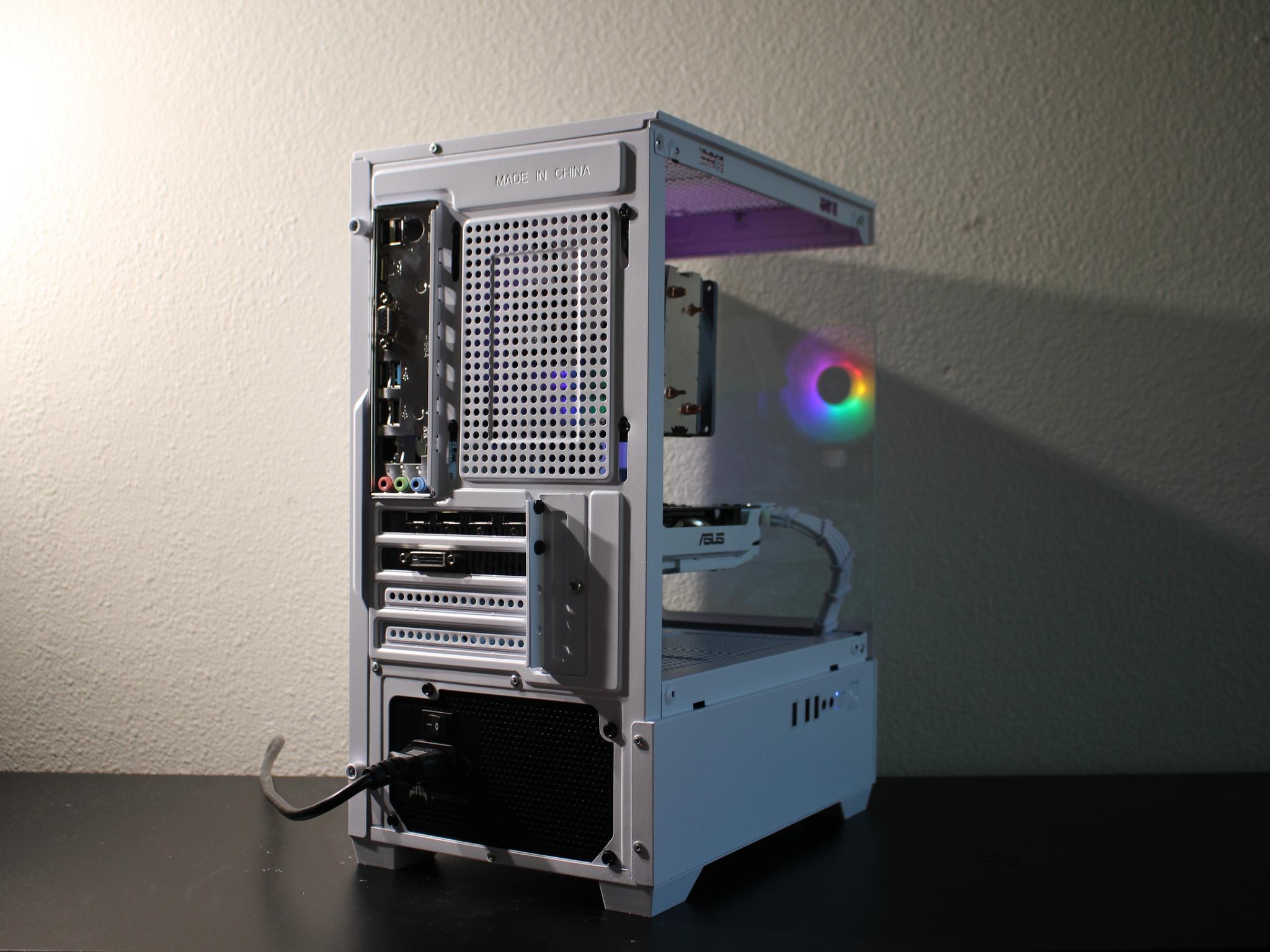 White Gaming PC | Windows 11 Pro | RX480 | R3 3100 | 512GB SSD | 16 GB RAM | WiFi and BLE