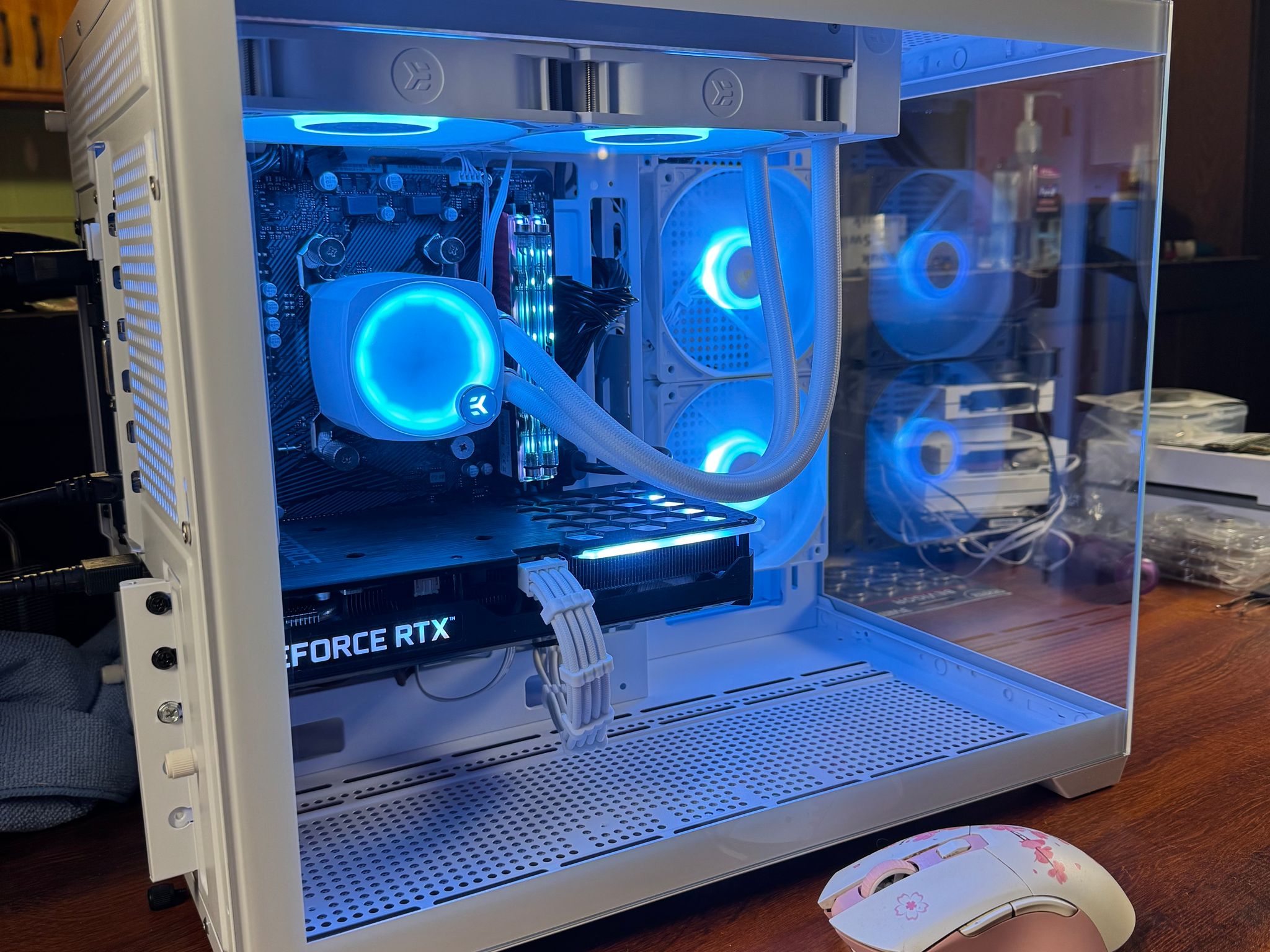 White Stark | RTX 3060 TI | RYZEN 5600X | 500GB SSD | 16G DDR4 | WIFI & BT + WINDOWS 11 ACTIVATED
