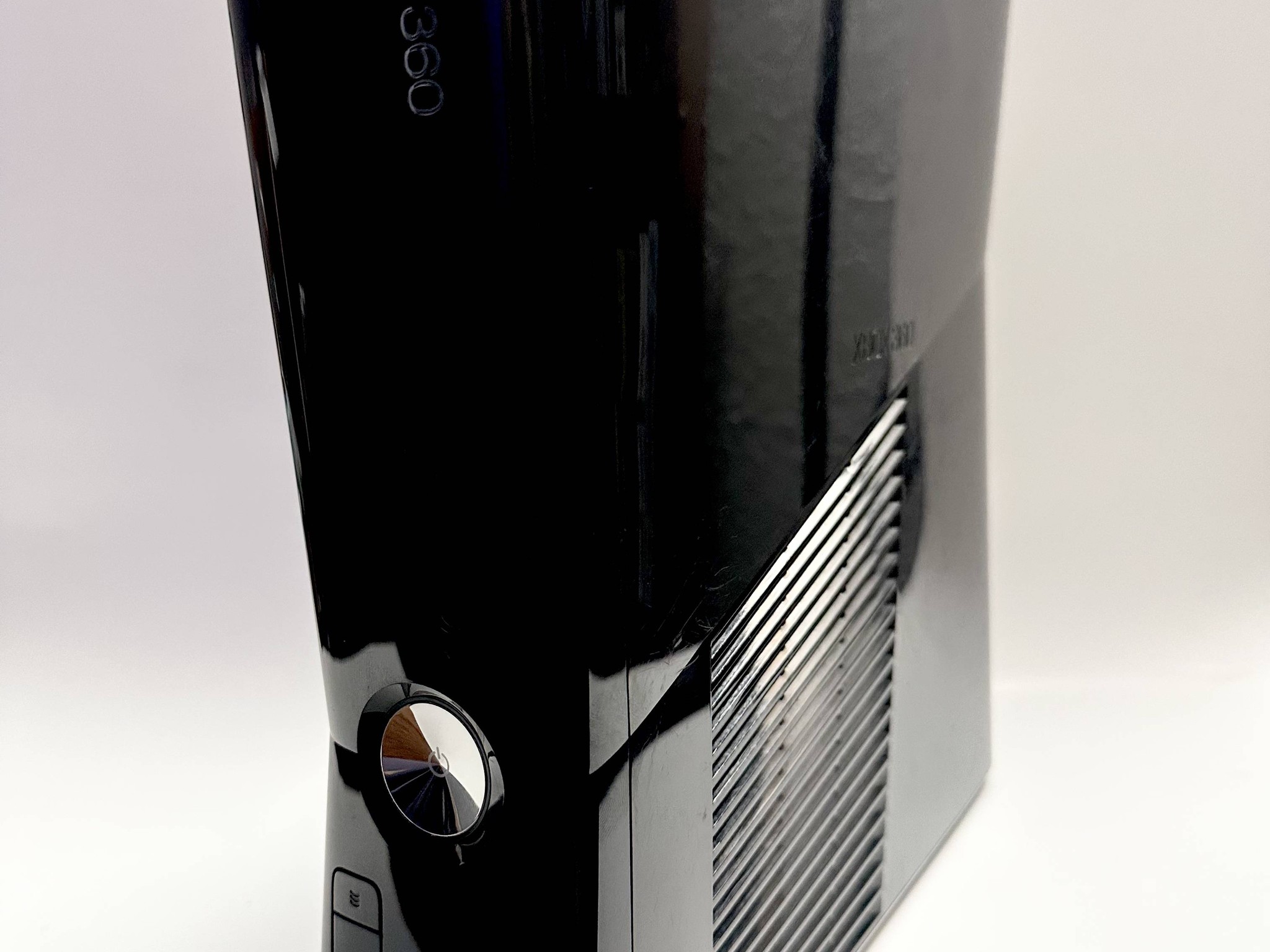 Xbox 360 Slim - RGH3  - Custom LEDs