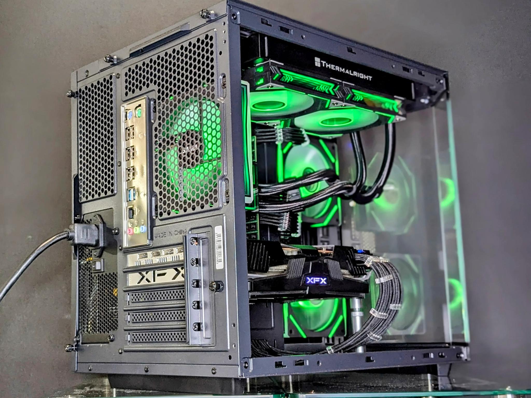 Liquid-Cooled 1080p Gaming Beast💧🖤RX 5700XT🖤Intel(12-c/24-t)| 32GB DDR4 RAM🖤1TB NVMe🖤Windo...