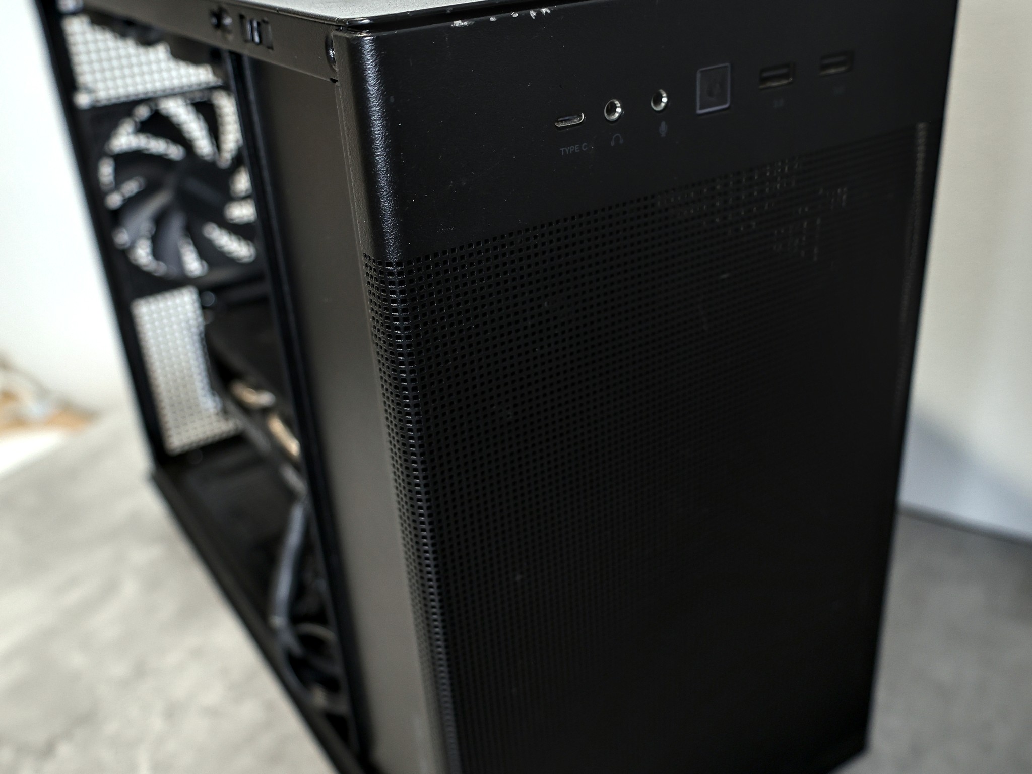 1080p/1440p Compact Gaming PC  | Intel 5 12400 + RTX 5060
