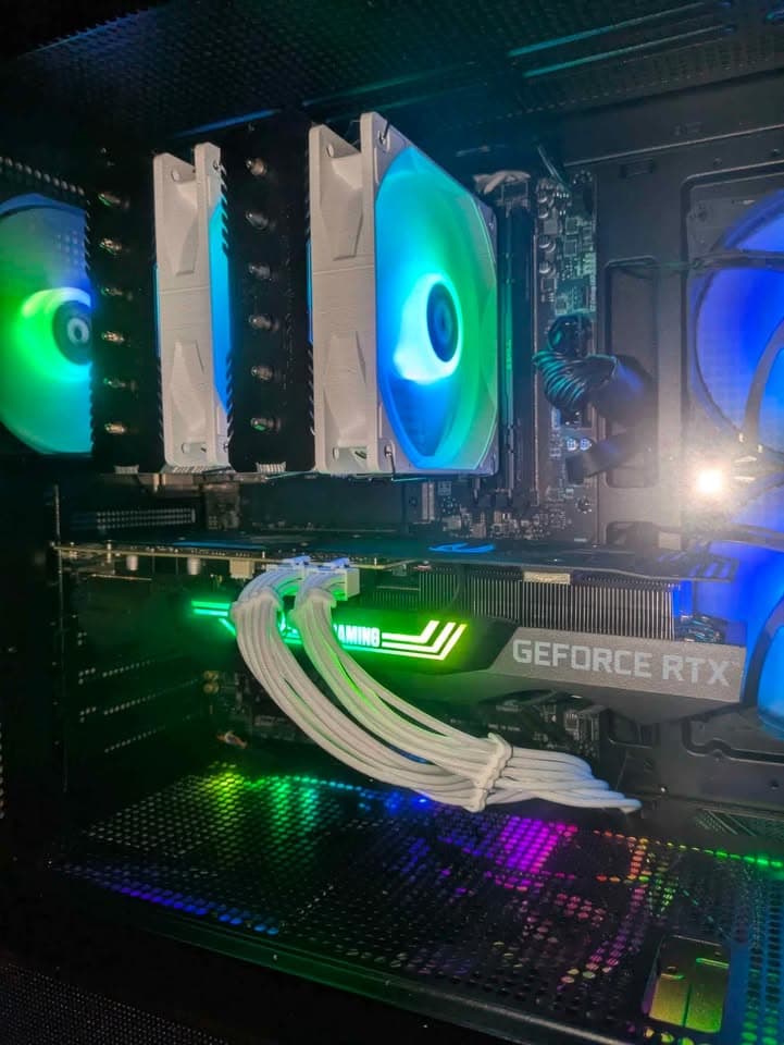Ryzen 7 7700X | RTX 3070 Ti | 1TB NVMe | 32GB DDR5