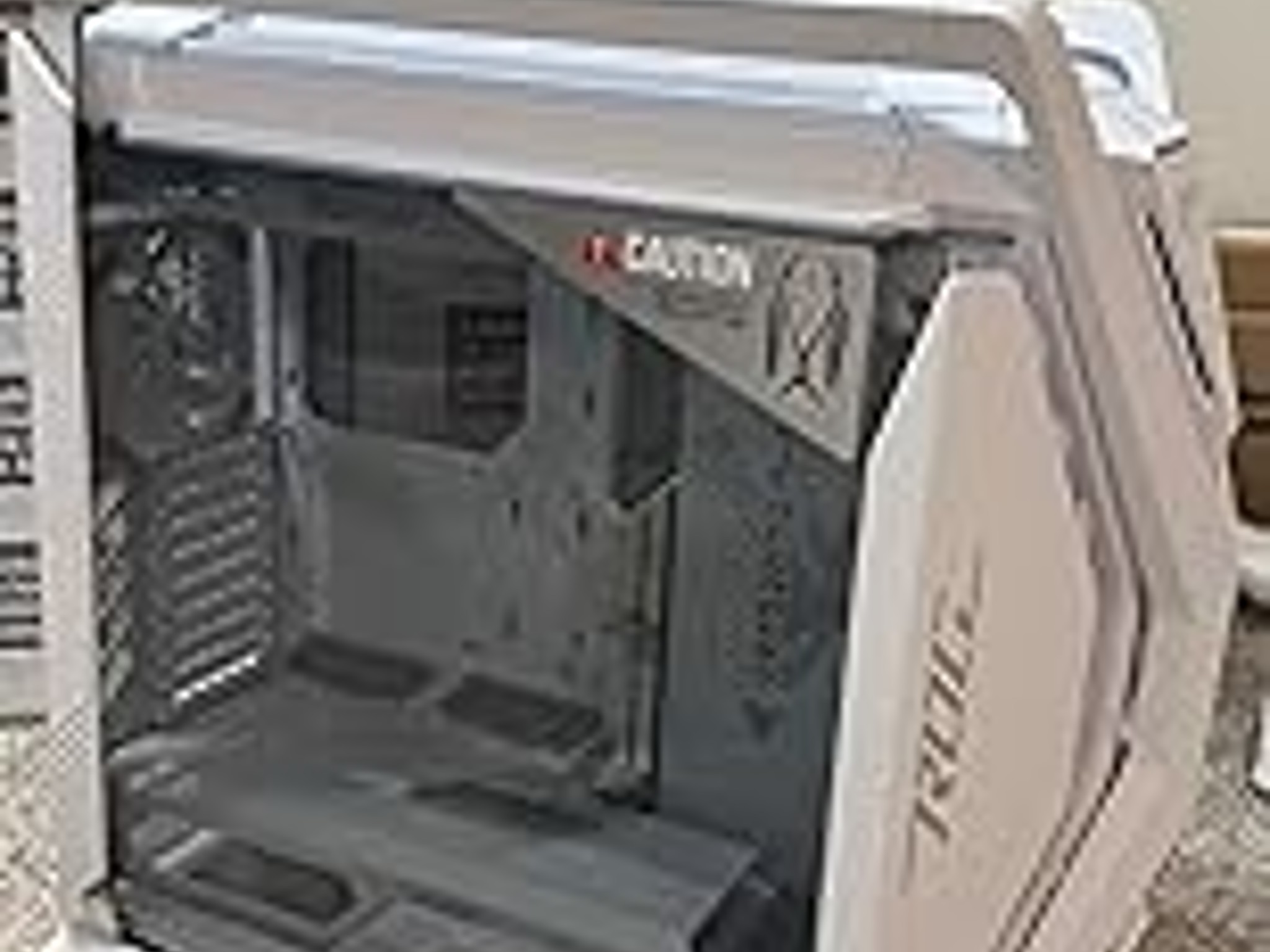 Open Box Asus Rog Hyperion WHITE