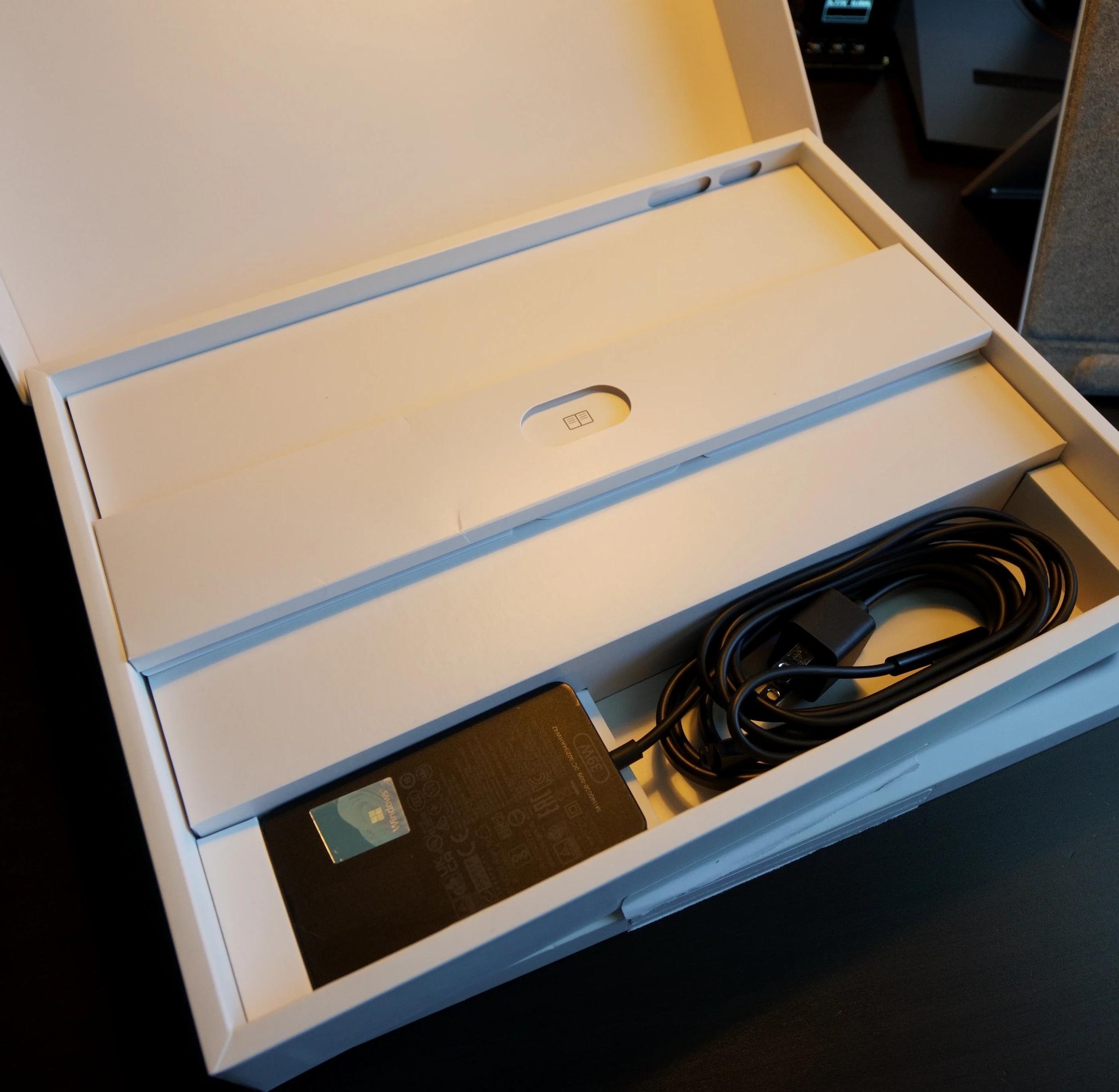 Microsoft Surface Pro 11 Snapdragon X Elite w/ Keyboard and Pen