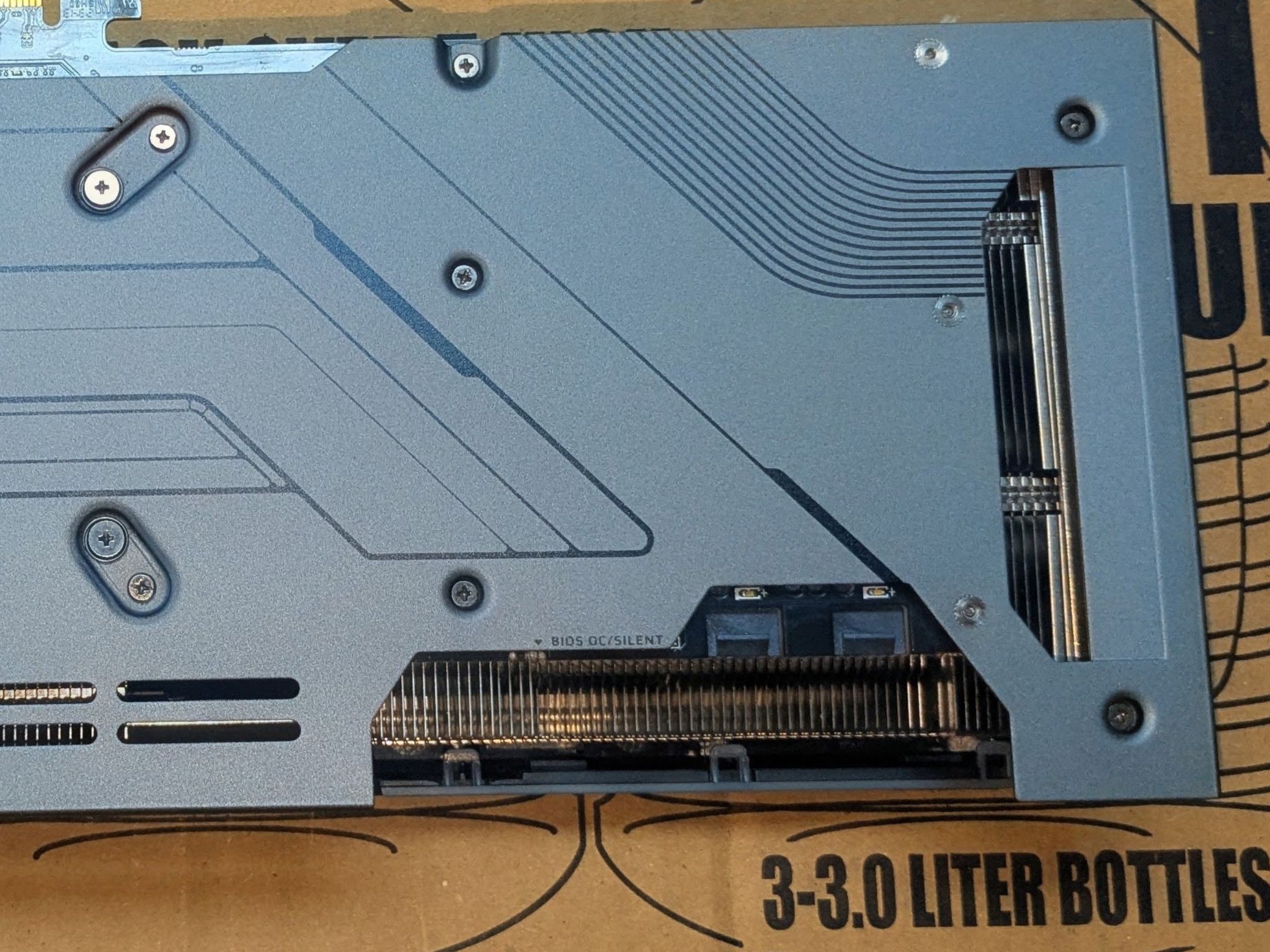 GIGABYTE Radeon RX 7800 XT GAMING OC 16G