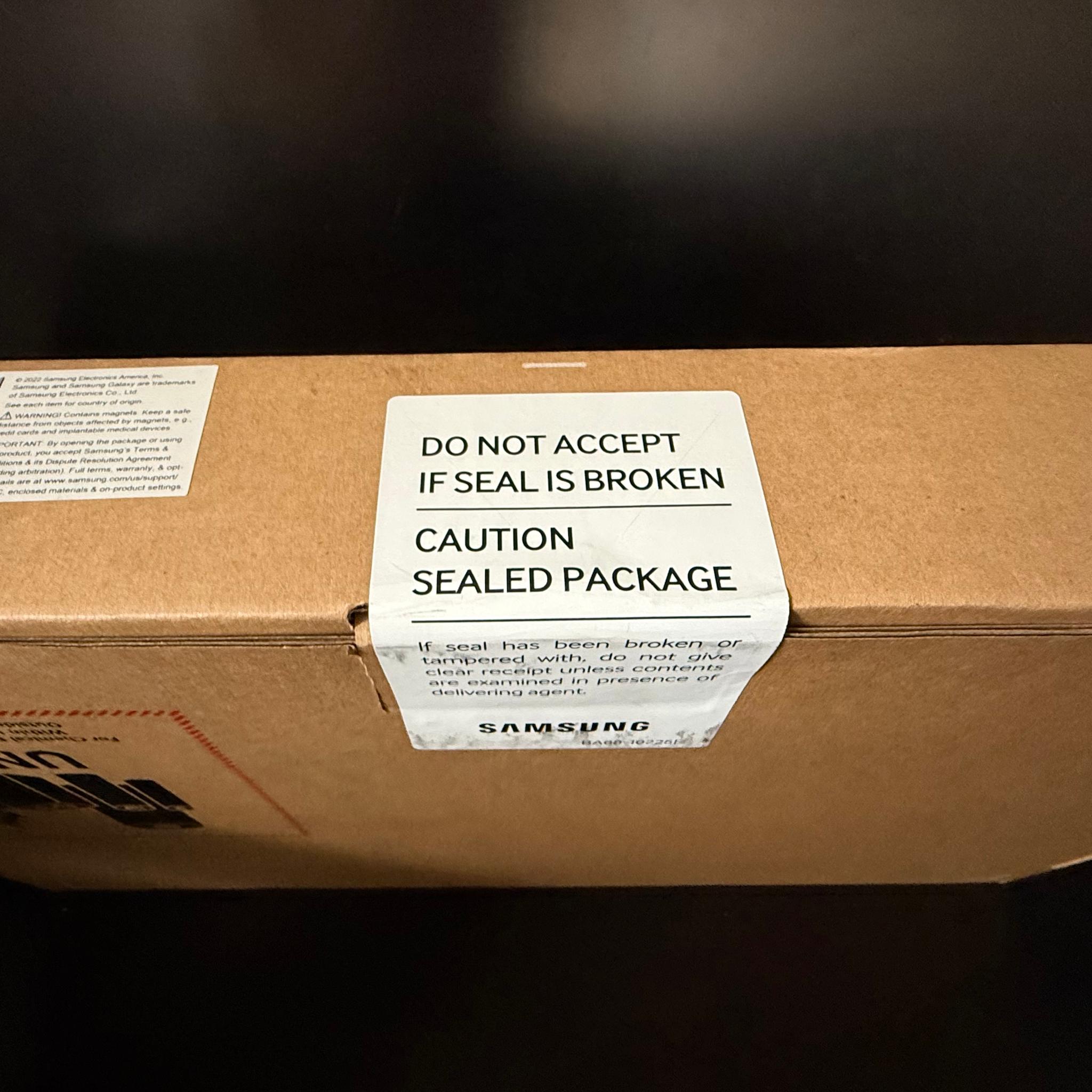 Samsung Galaxy Chromebook 2 360 ,Touchscreen 2‑in‑1 New factory Box Sealed