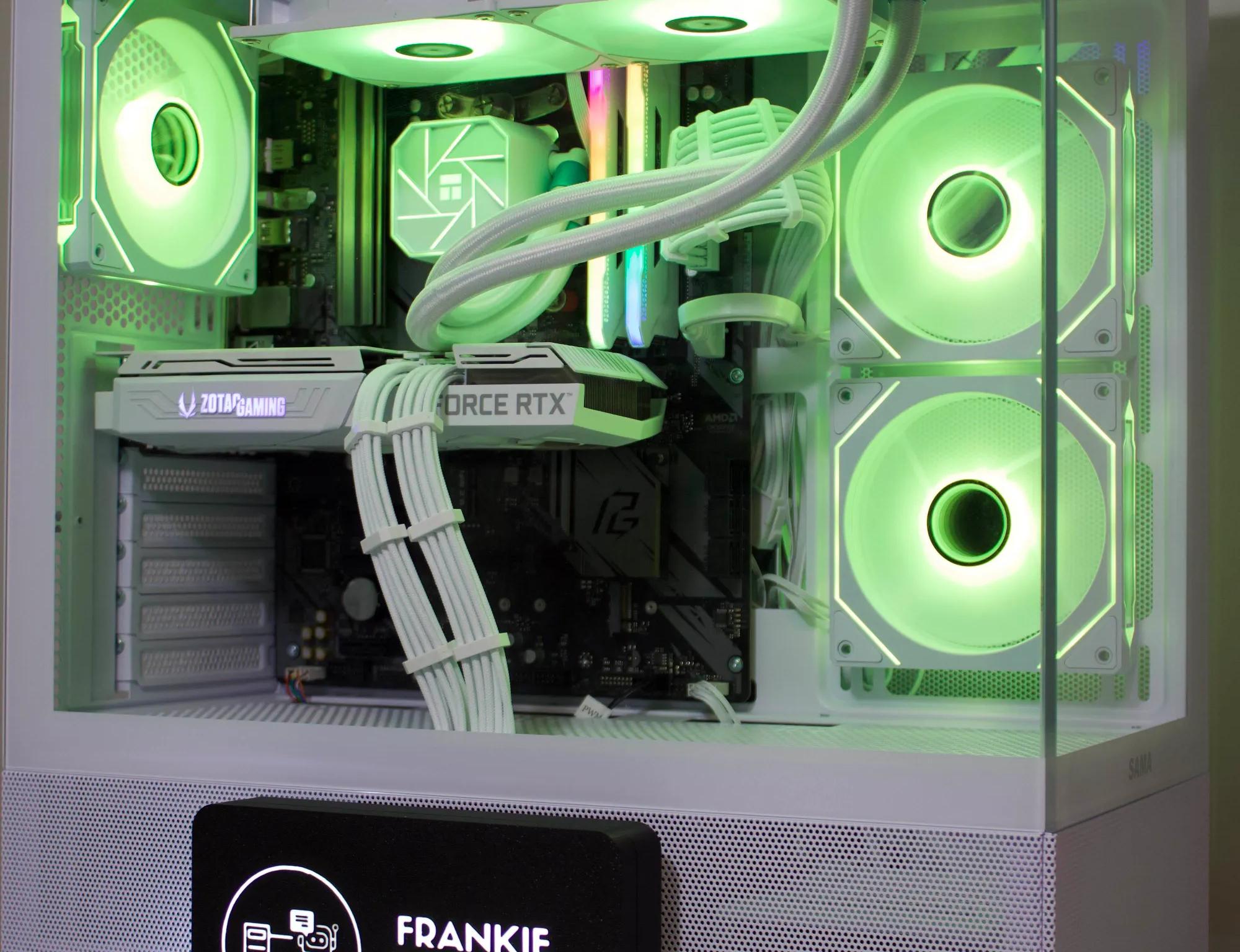 RTX 3060 | Ryzen 7 5800X | 1TB SSD NVMe | 32GB RAM | Wifi & Bluetooth!