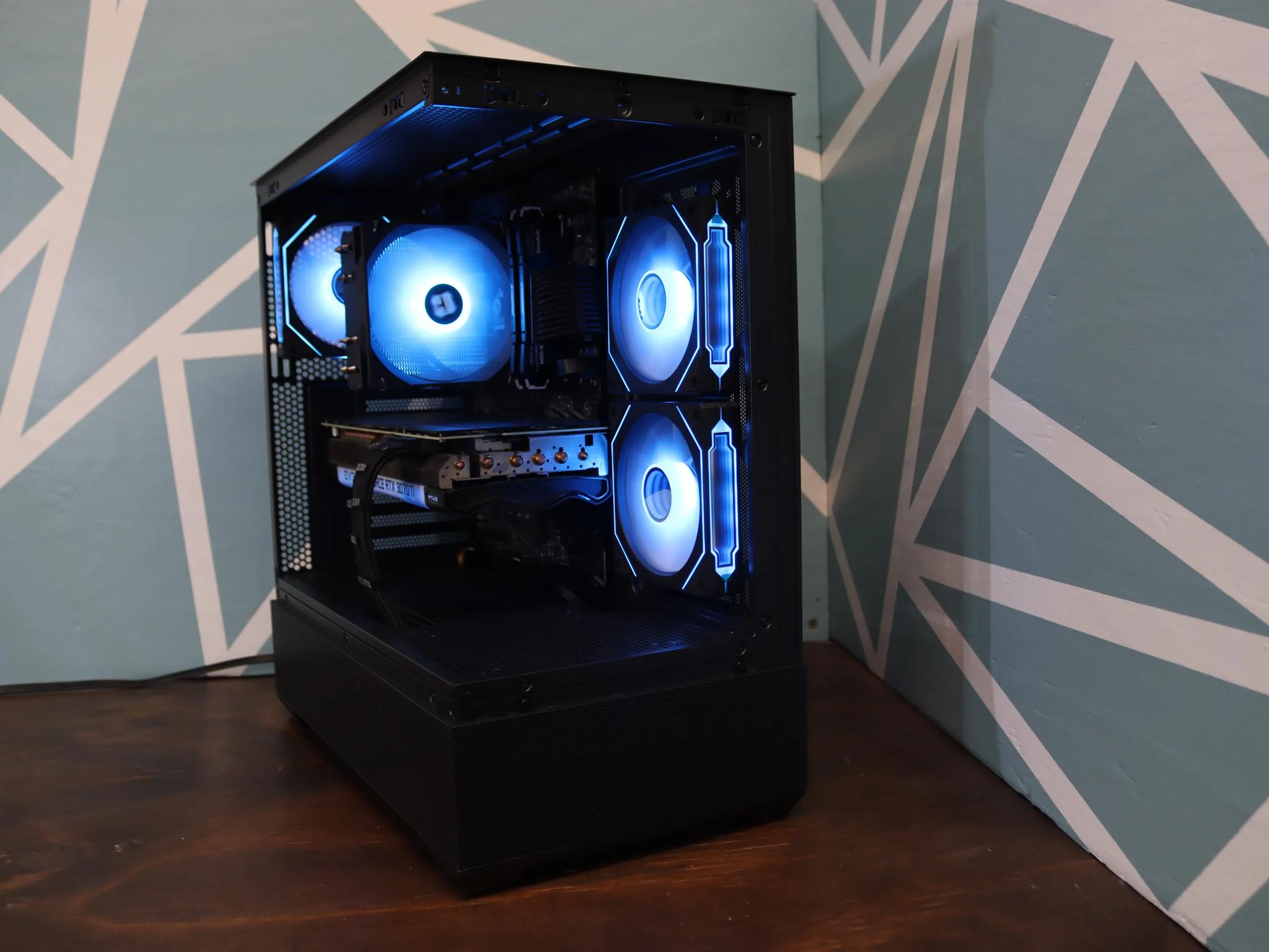 "ICE FROST LANTERN" 1080p/1440p 3070ti PC