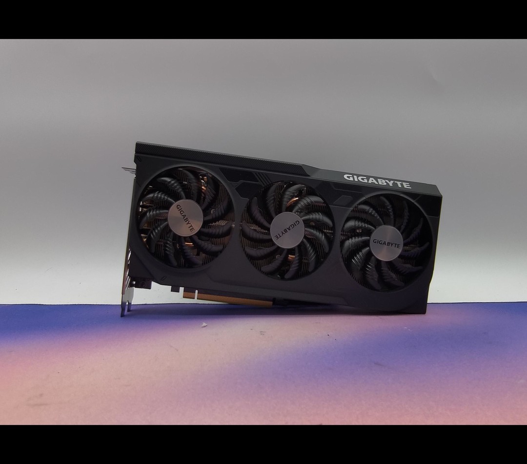 Gigabyte Windforce OC RTX 4070 | Jawa