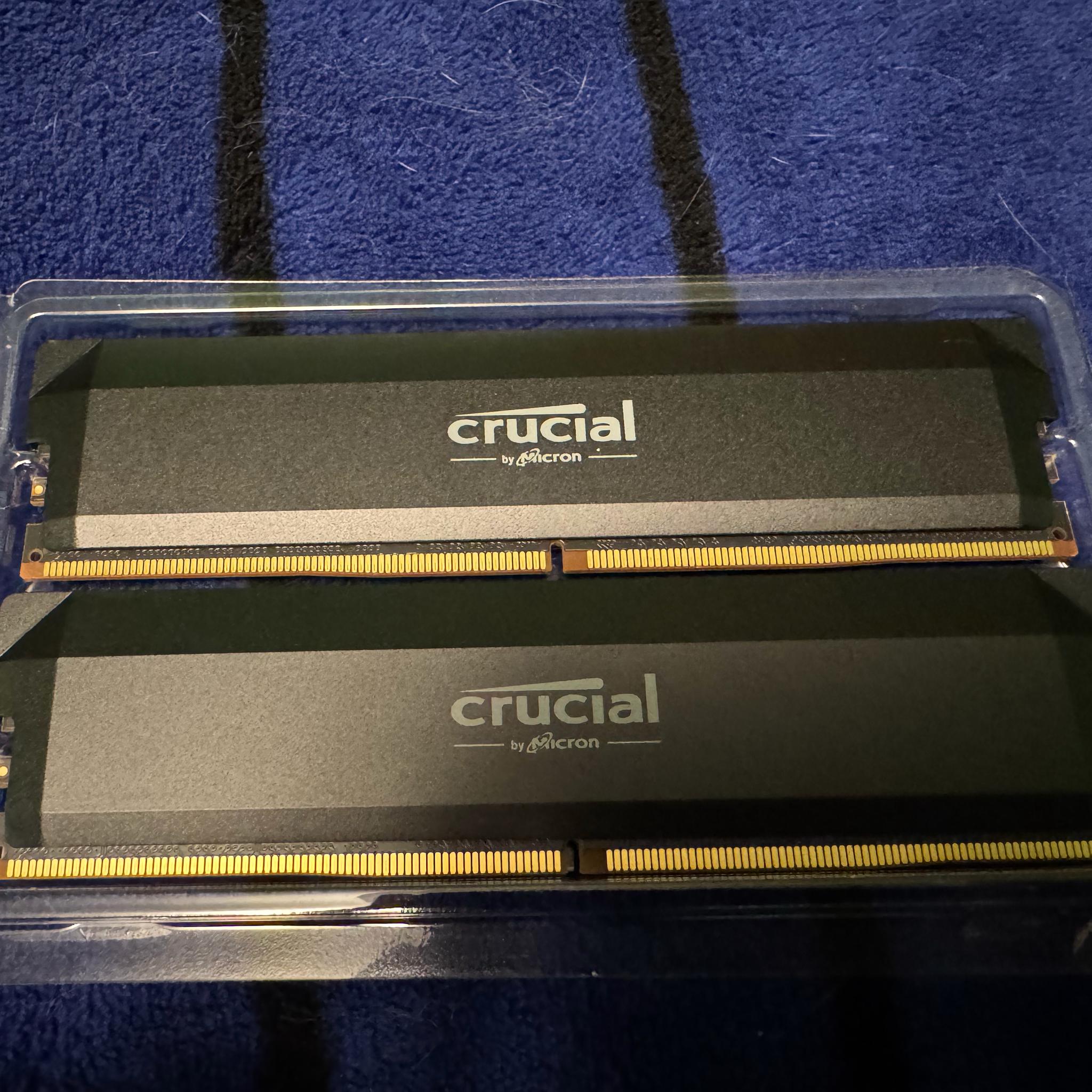 Crucial Pro DDR5 RAM 64GB Kit (2x32GB) 6000MHz CL40 - Black CP2K32G60C40U5B