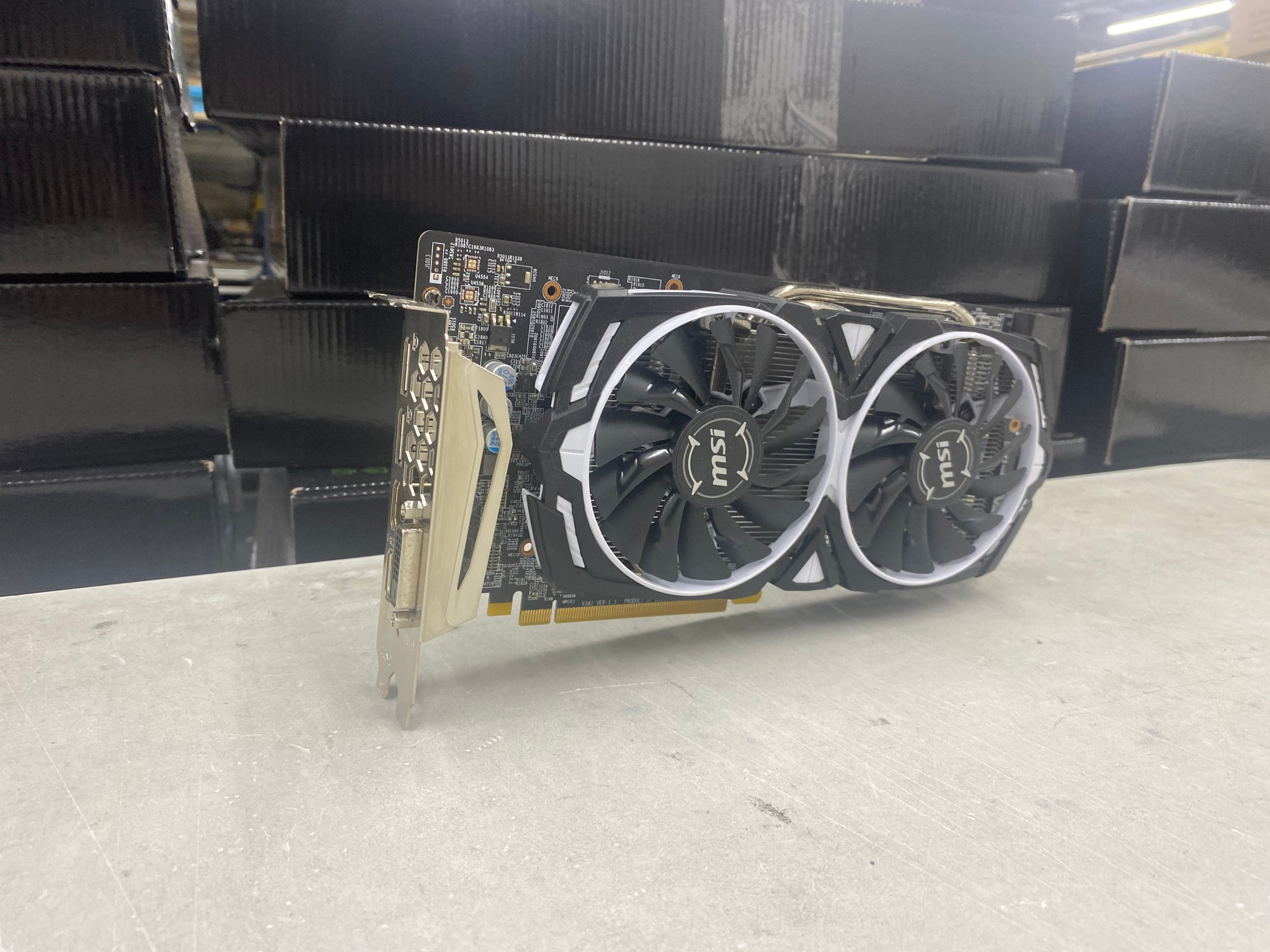 MSI Radeon RX 480 ARMOR 4G OC 4GB GDDR5 Graphics Card