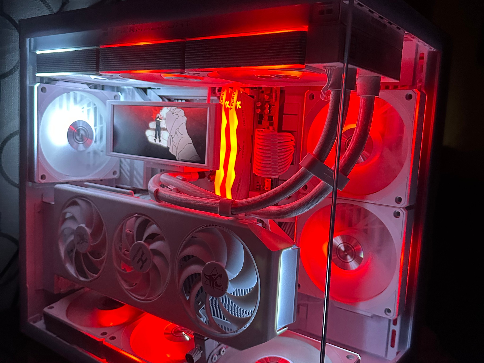 All White Gaming PC | RX 9070 XT | Ryzen 7 9700X