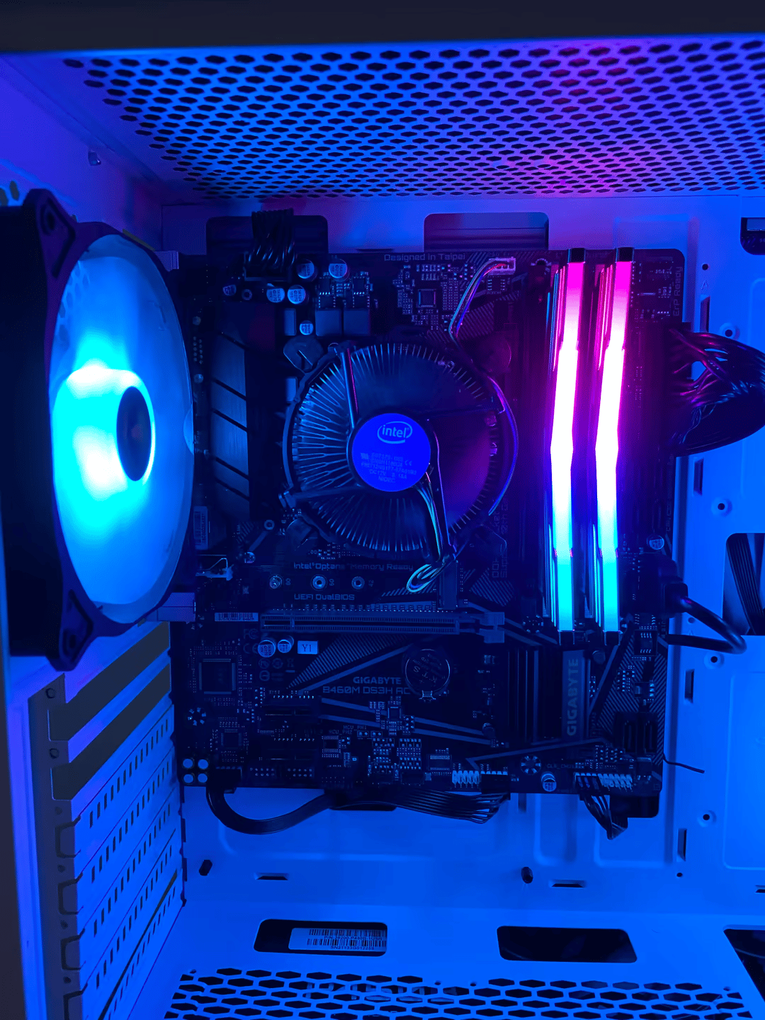 RX 6600 gaming pc, i5 10400, 16gb ram