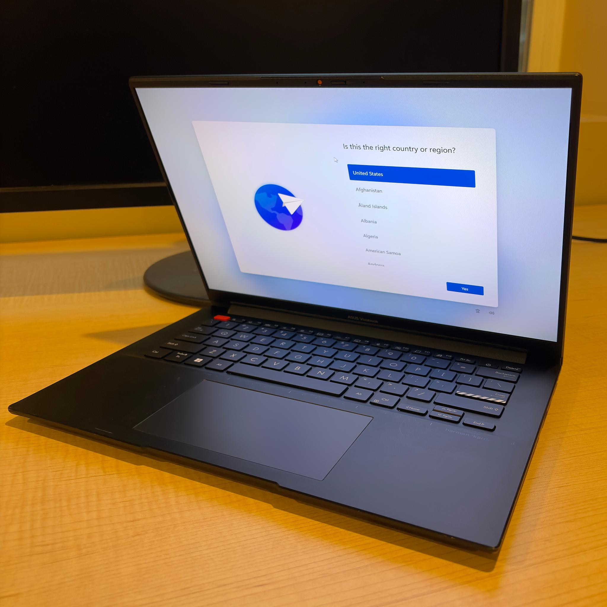 Asus Vivobook S 14X OLED Laptop (i7/ 16gb RAM/ 512gb SSD)