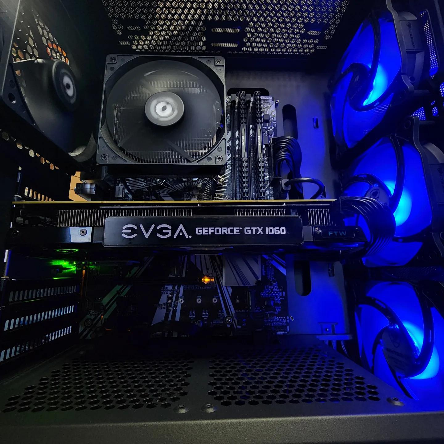 🖤💙🖤 EVGA GTX 1060 FTW // Intel Core i3 9100 // Corsair LPX 8GB 2400MHz