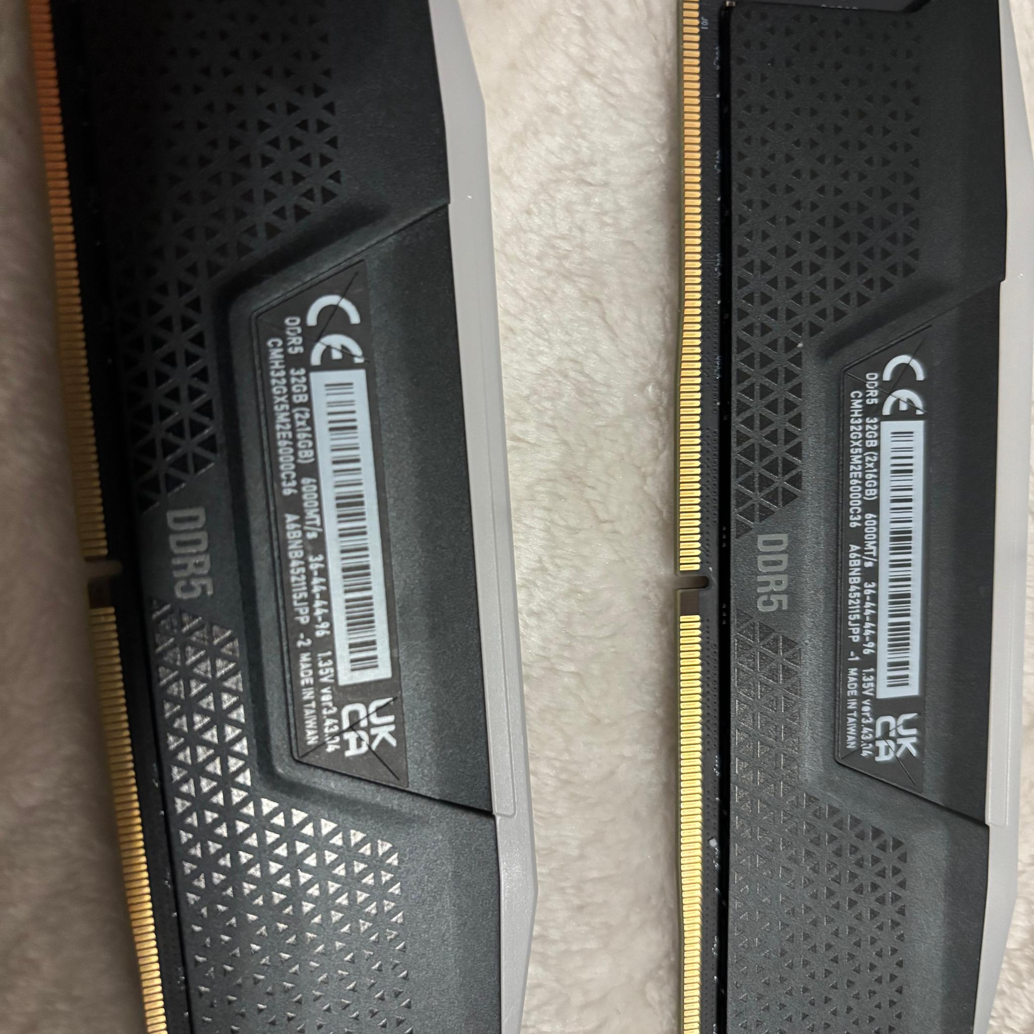 Corsair Vengeance RGB DDR5 32GB (2x16GB) Cl 36 6000MT/s  DIMM RGB Lighting RAM