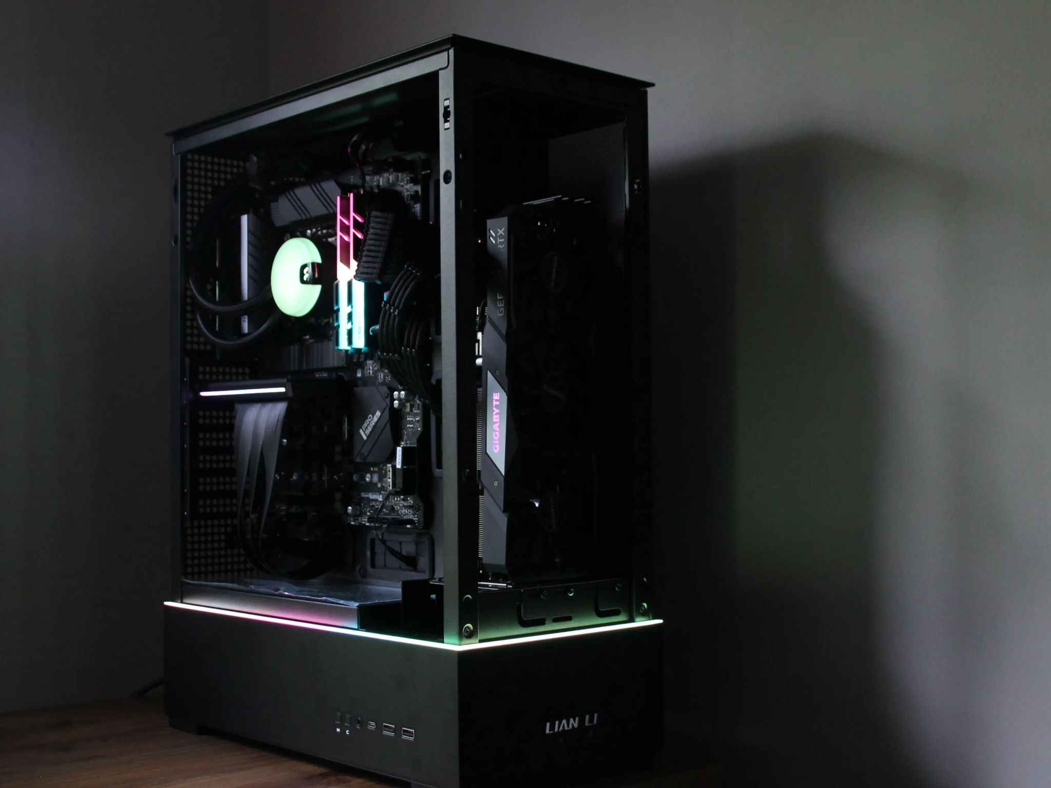 Entry level beast | RTX 2080 Super | 14th gen i5 | 32gb RAM | 1TB SSD