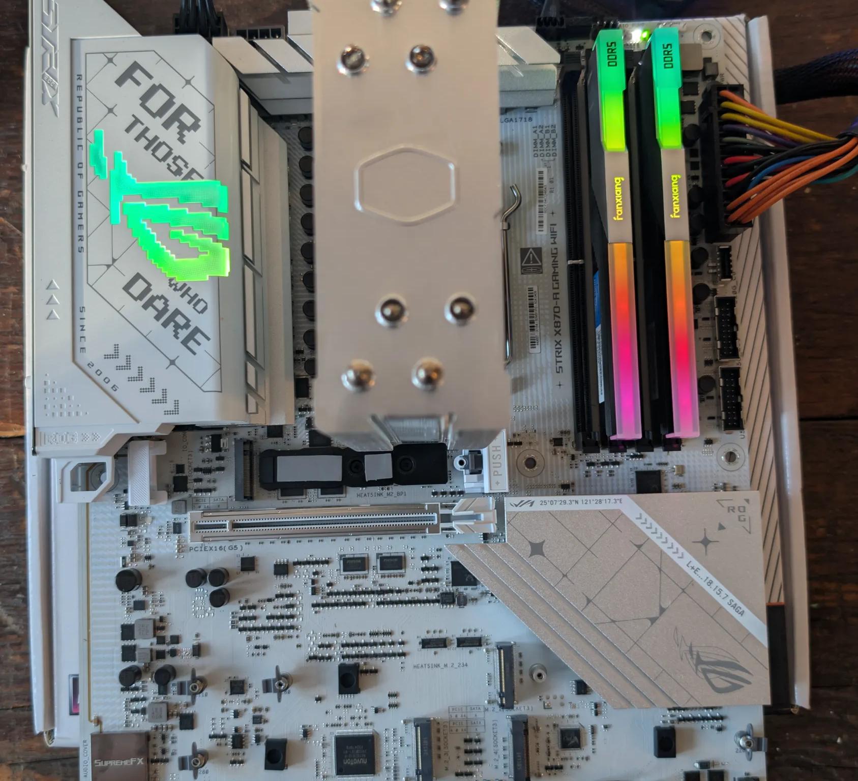 ⭐Like New⭐ Ryzen 7 7800X3D ROG X870 32GB DDR5 Combo