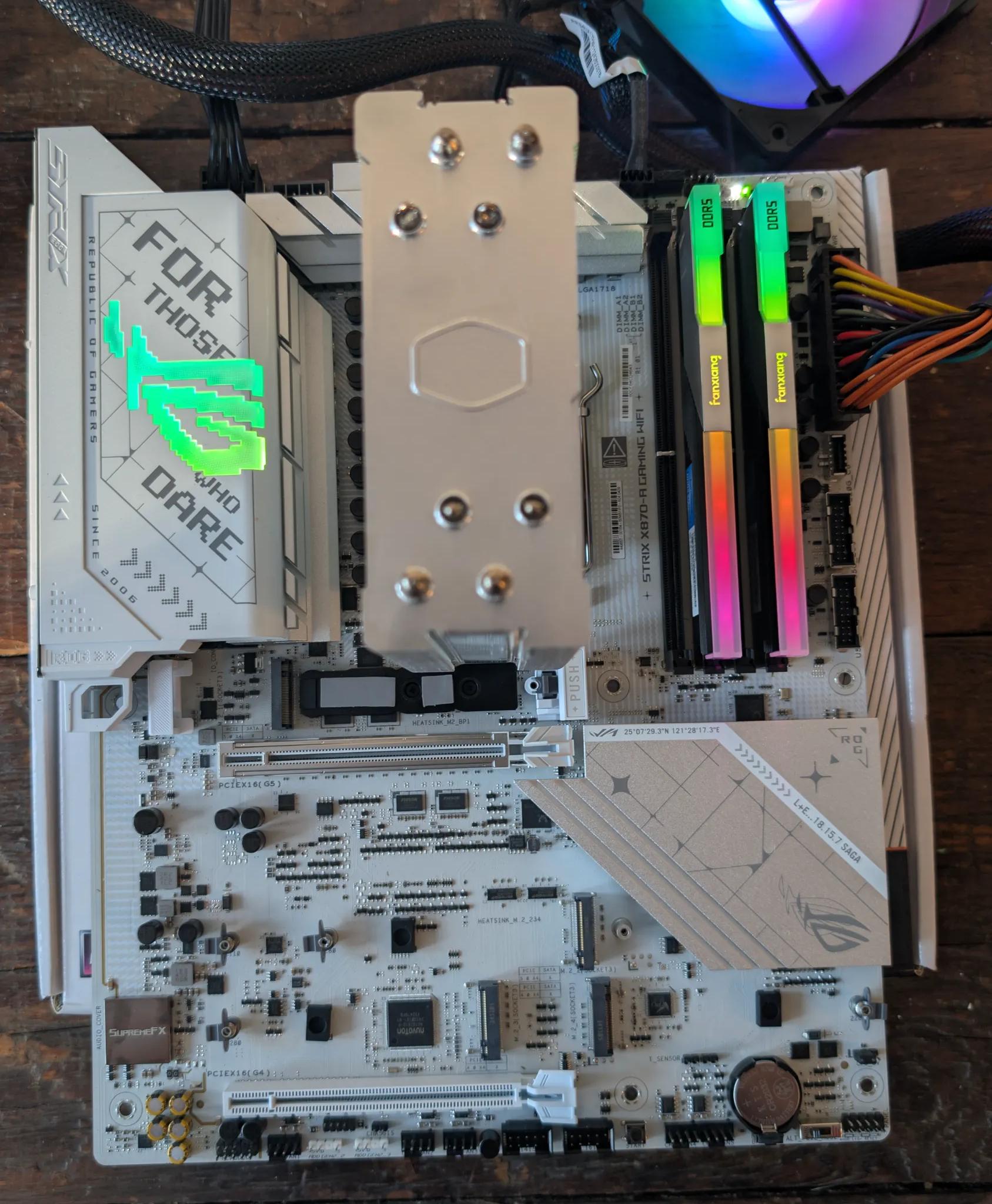 ⭐Like New⭐ Ryzen 7 7800X3D ROG X870 32GB DDR5 Combo