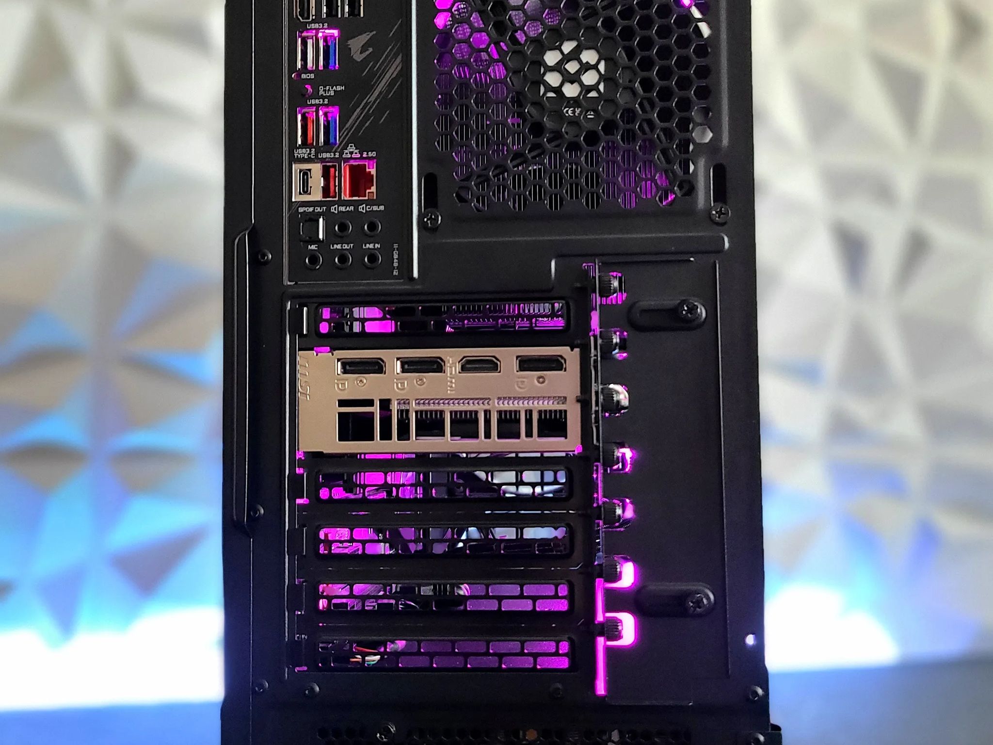 Nvidia RTX 2070 8 GB GPU | AMD Ryzen 5 5600 6-Core CPU | 32 GB Ram | 1 TB SSD