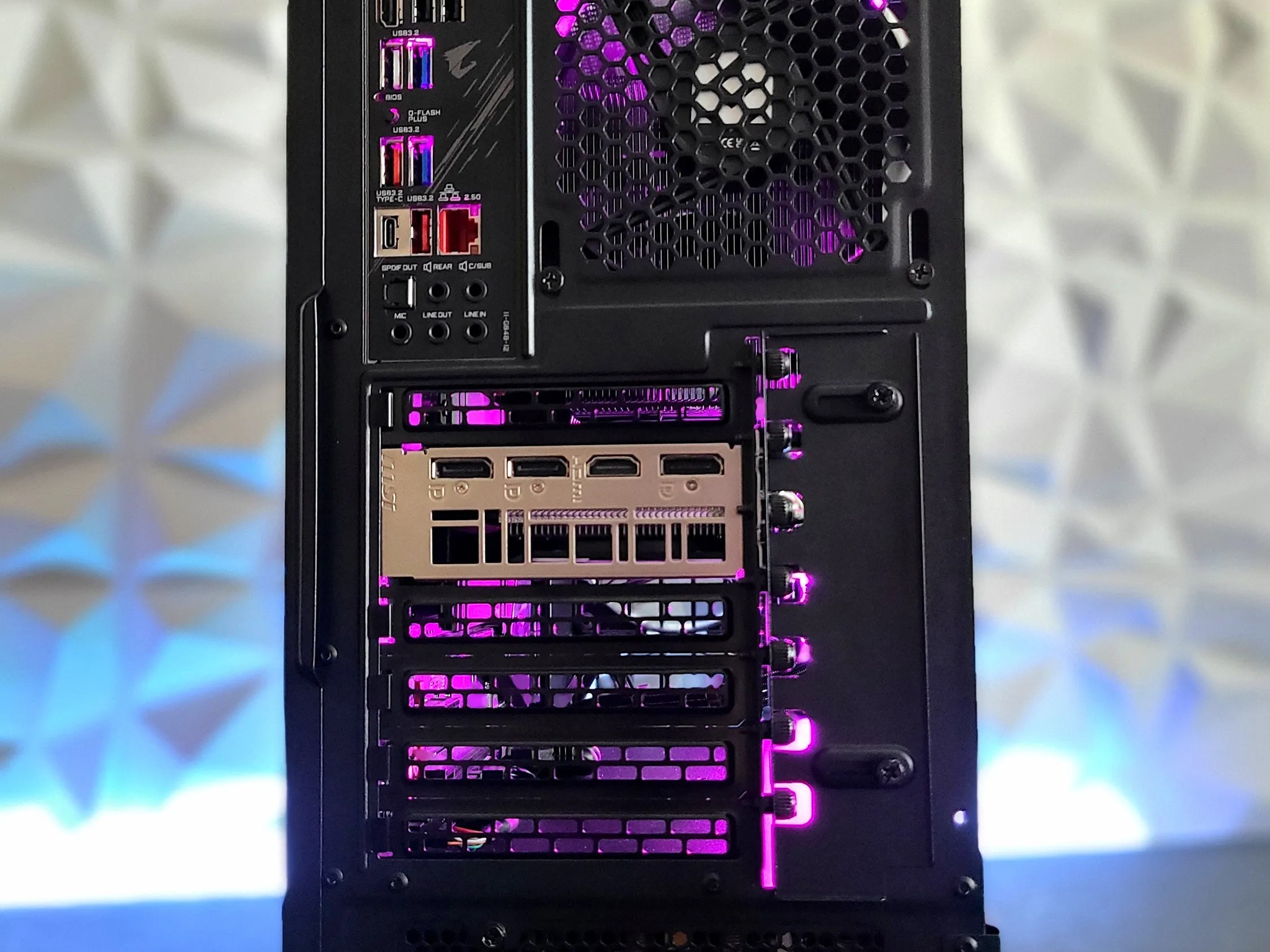 Nvidia RTX 2070 8 GB GPU | AMD Ryzen 5 5600 6-Core CPU | 32 GB Ram | 1 TB SSD