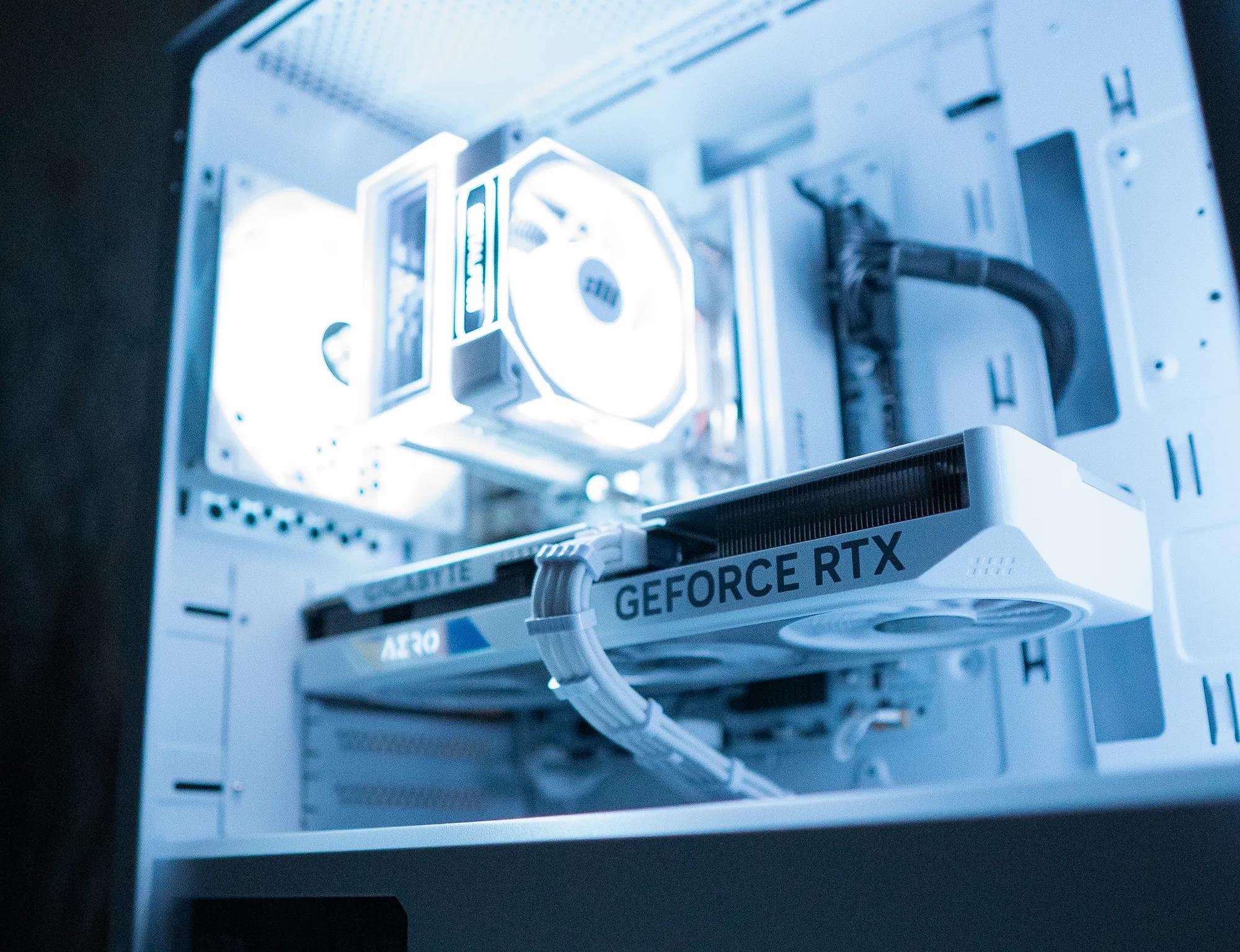 🌨🌨 | NVIDIA RTX 4060 | RYZEN 5 3600X | 16GB DDR4 RAM | 1TB NVME SSD | Arctic Snow 2.0
