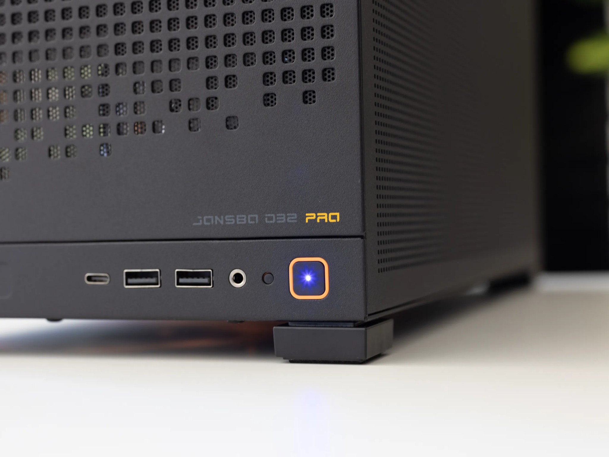 RTX 3070, i5 12600KF, 32GB RAM, 1TB NVME, WiFi, Compact 1440P Gaming PC