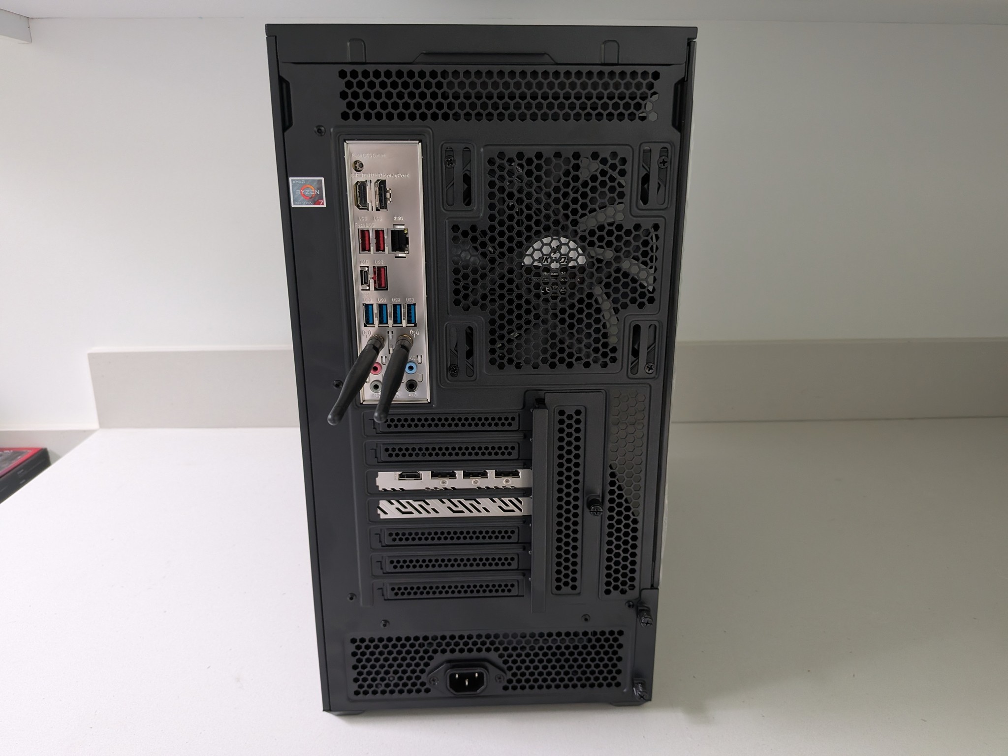 4K Shadowlord - RX 9070 XT, Ryzen 7 7800X3D, 32 GB DDR5, 2 TB Gen 5 NVME, Liquid Cooled