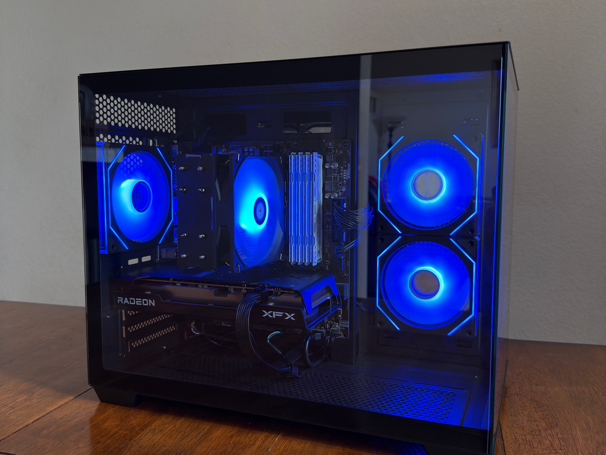 Budget Gaming PC | RX 7600 | Ryzen 2600X | 16GB Ram | 500GB NVME + 1TB HDD | WiFi and BT |Windows 11