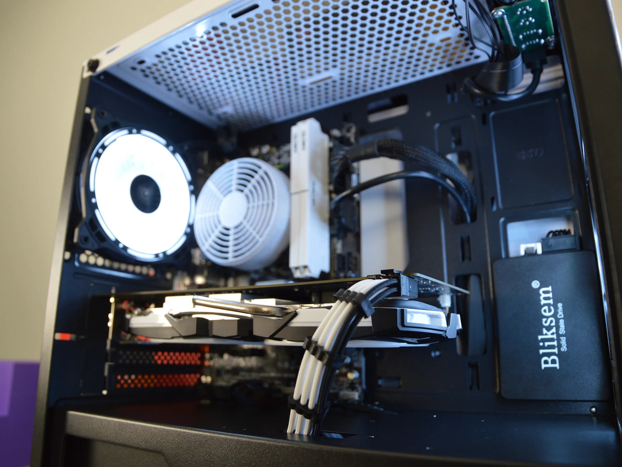 ⚫️🧊| GTX 1060 3GB | INTEL i5-6400 | 16GB DDR4 RAM | 512GB SATA SSD | Black Ice |