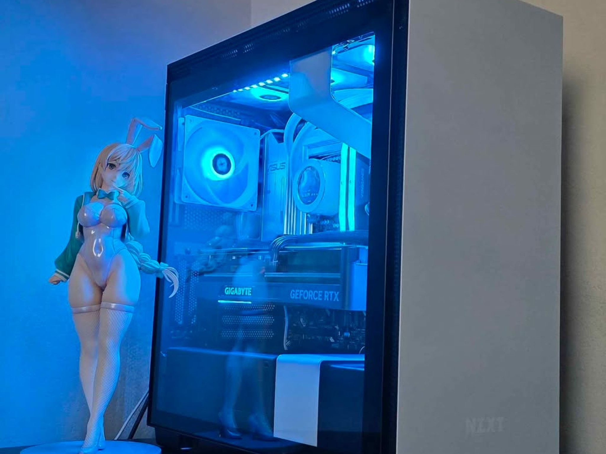 Custom Gaming PC "Overlord" - i7 265K @ 5.2 GHZ/RTX 4080 16GB (Full Parts In desc!)