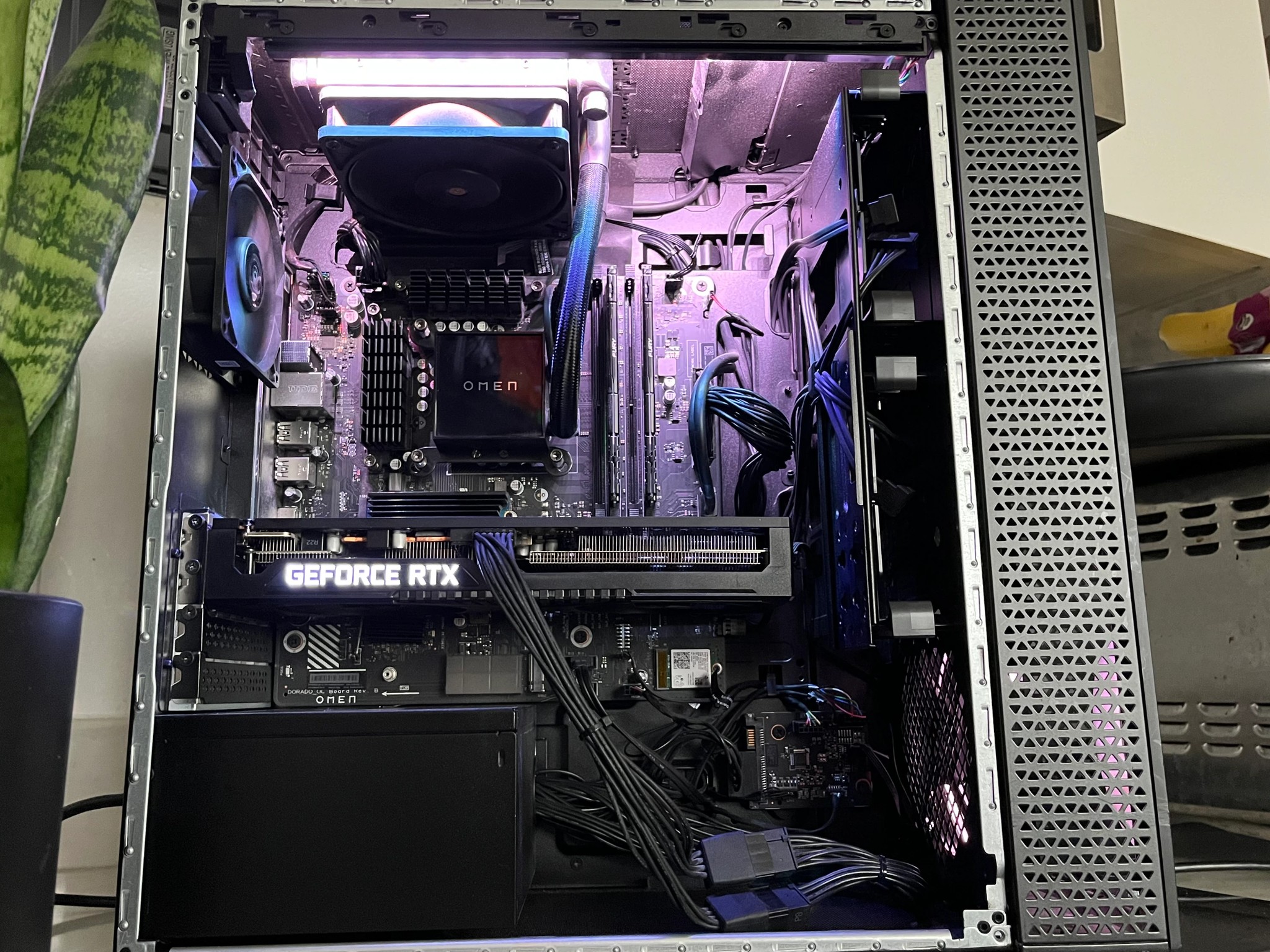 HP OMEN PC - RTX 3070, i7-10700K, 32GB RAM, 1TB NVMe
