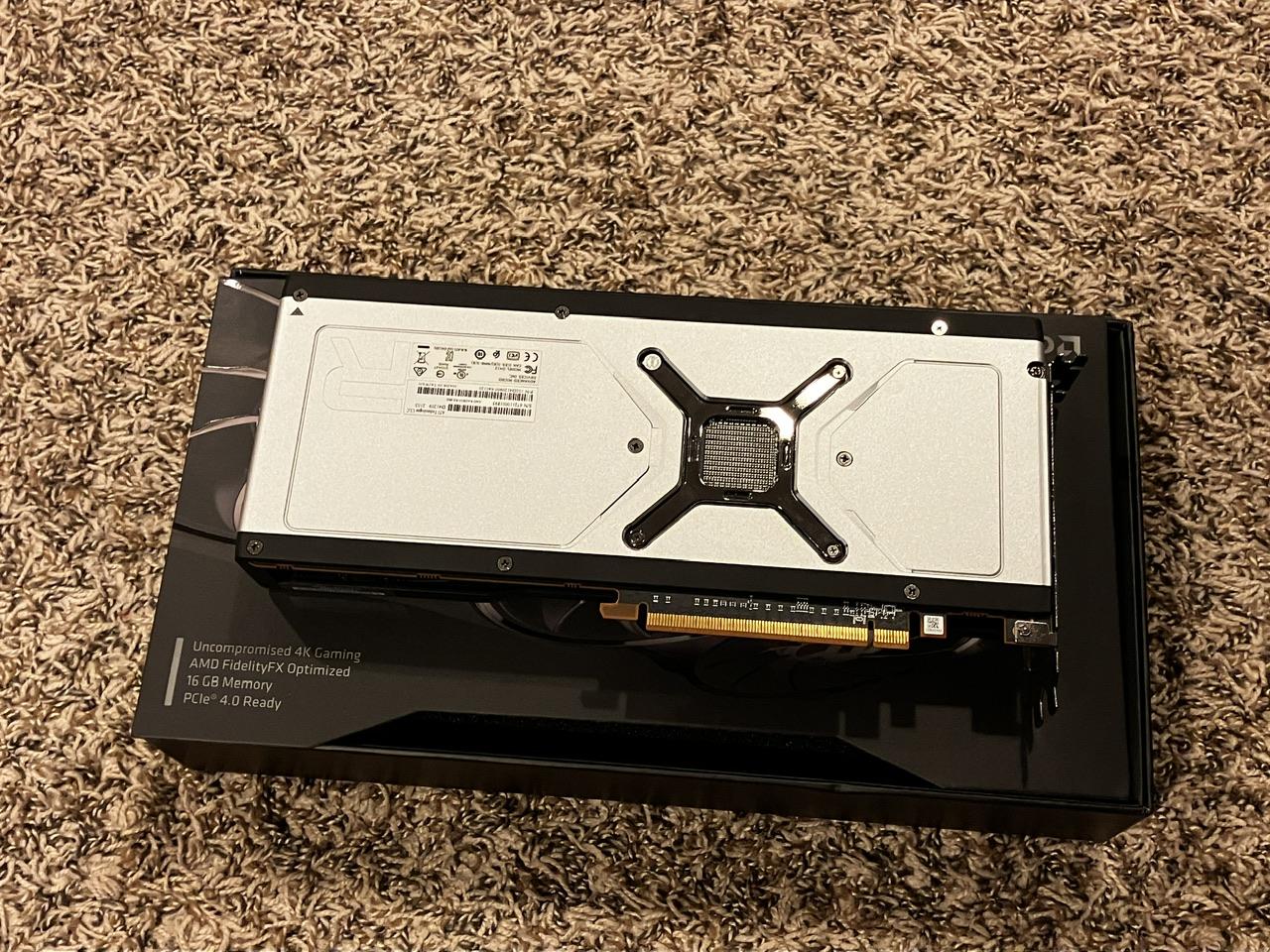 AMD Radeon RX 6800 Reference