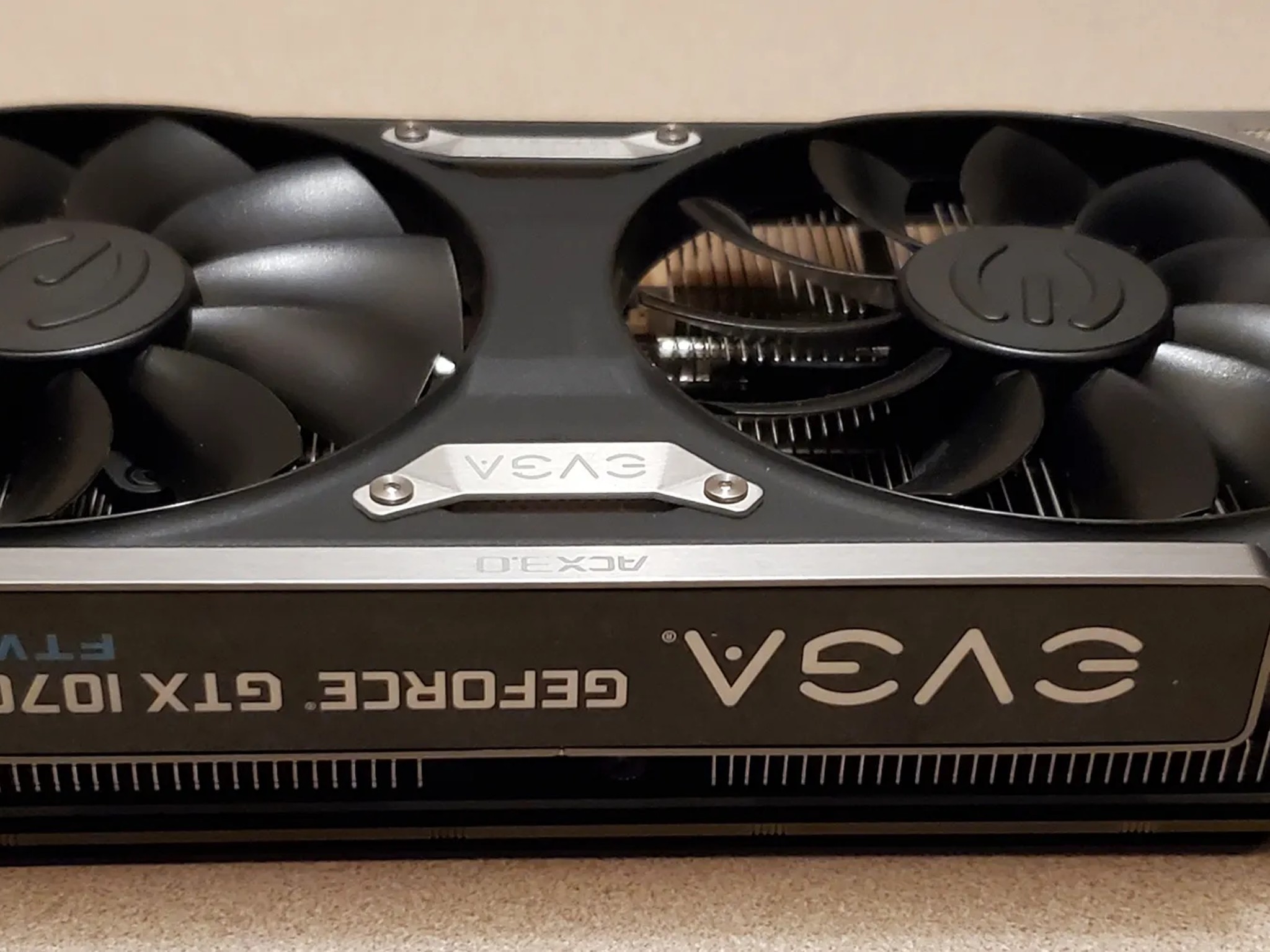 EVGA GeForce GTX 1070 FTW GAMING, 08G-P4-6276-KR, 8GB GDDR5, ACX 3.0 & RGB LED