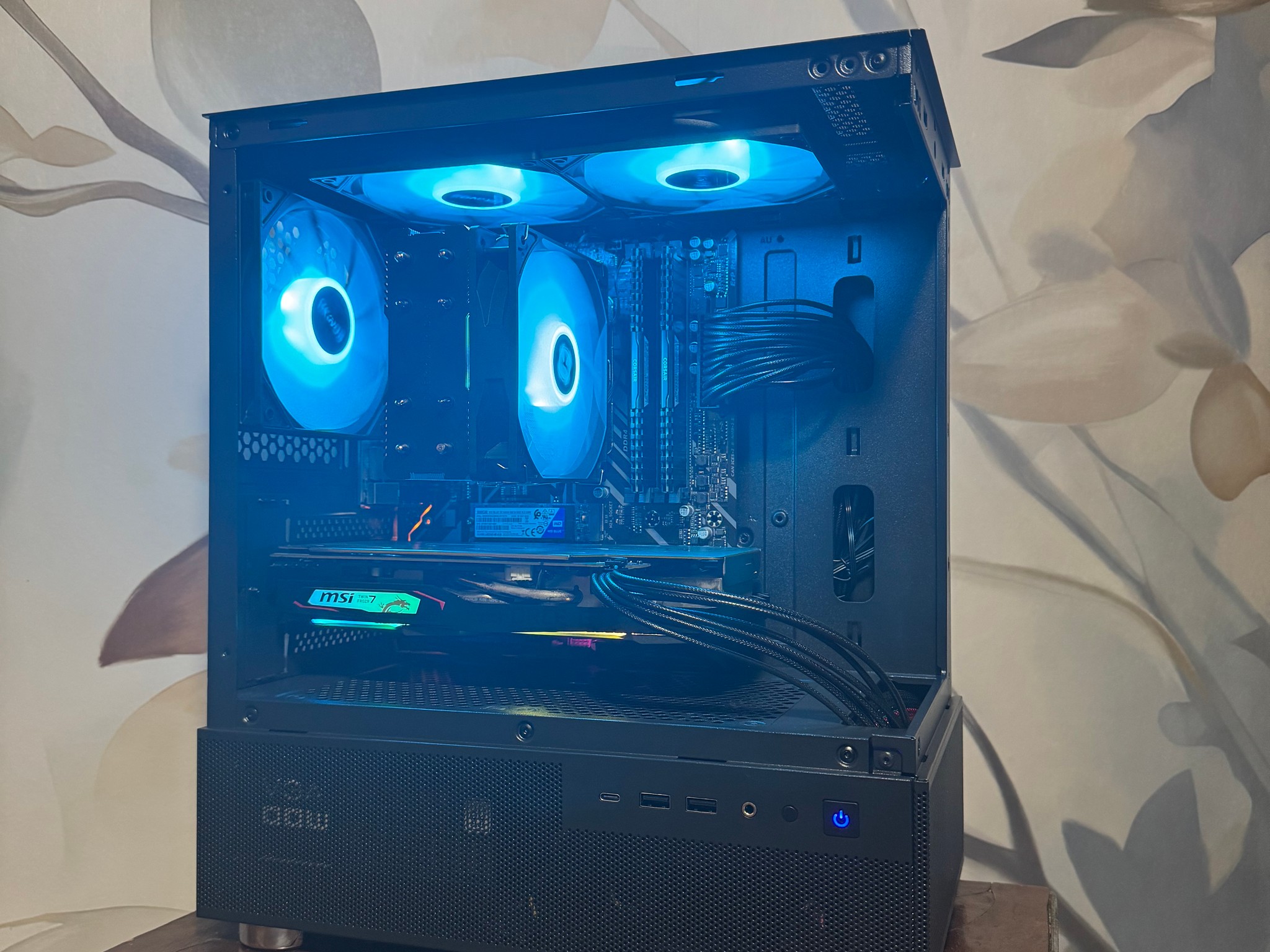 🌌 Aesthetic & Compact 1080p Gaming PC Ryzen 5 2600 | GTX 1660S | 16 GB RAM | 512GB SSD