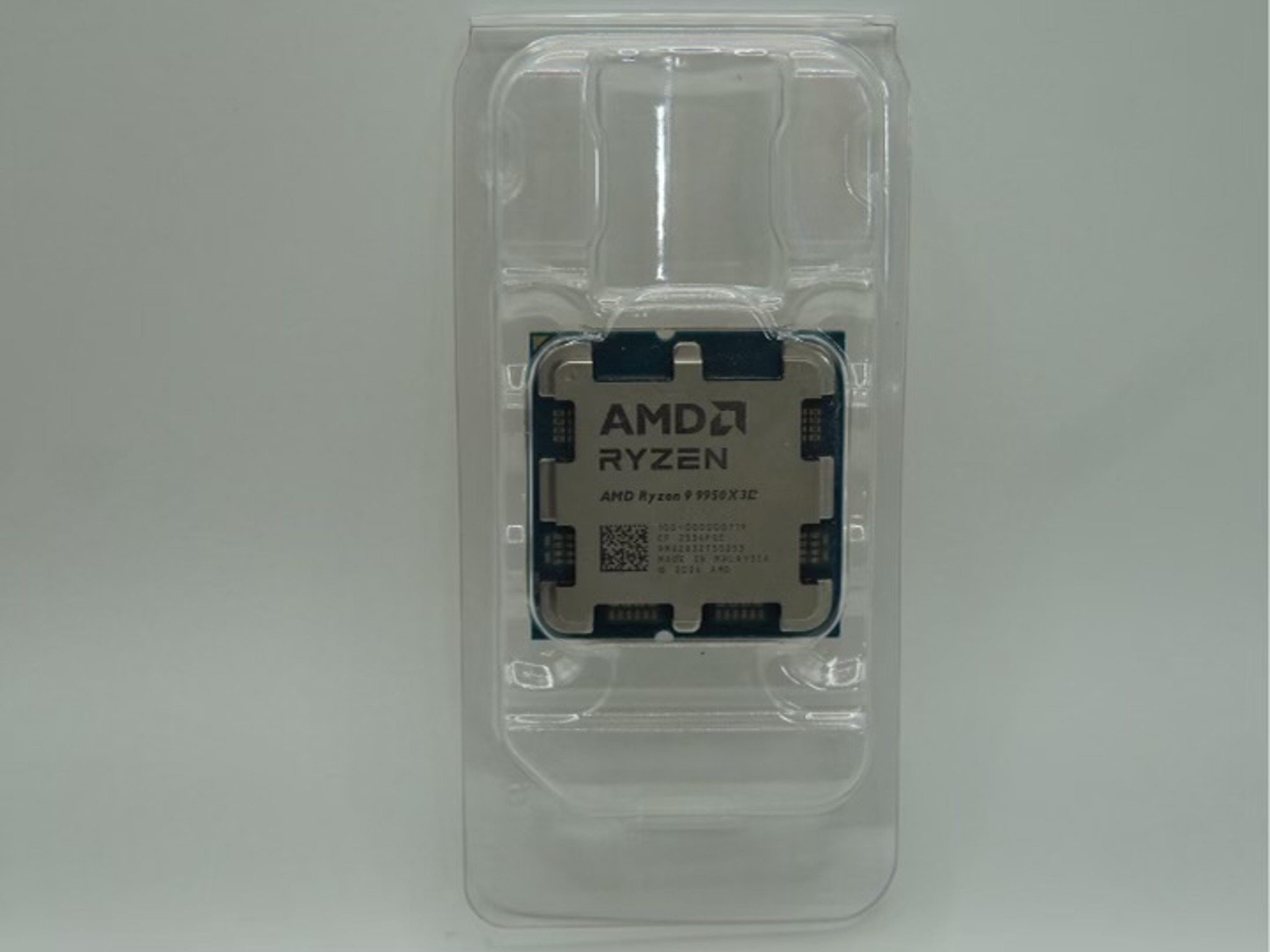 AMD Ryzen 9 9950X3D