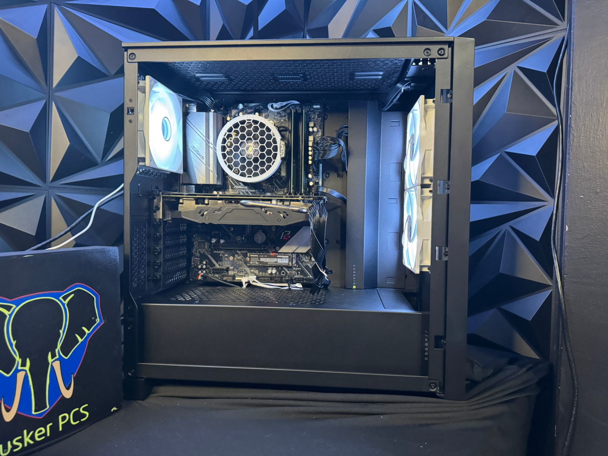 💸 The Budget Baddie 🖤🔥 Ryzen 5 3600 |RX 590 8 GB |16 GB DDR4| 1.25 TB SSD