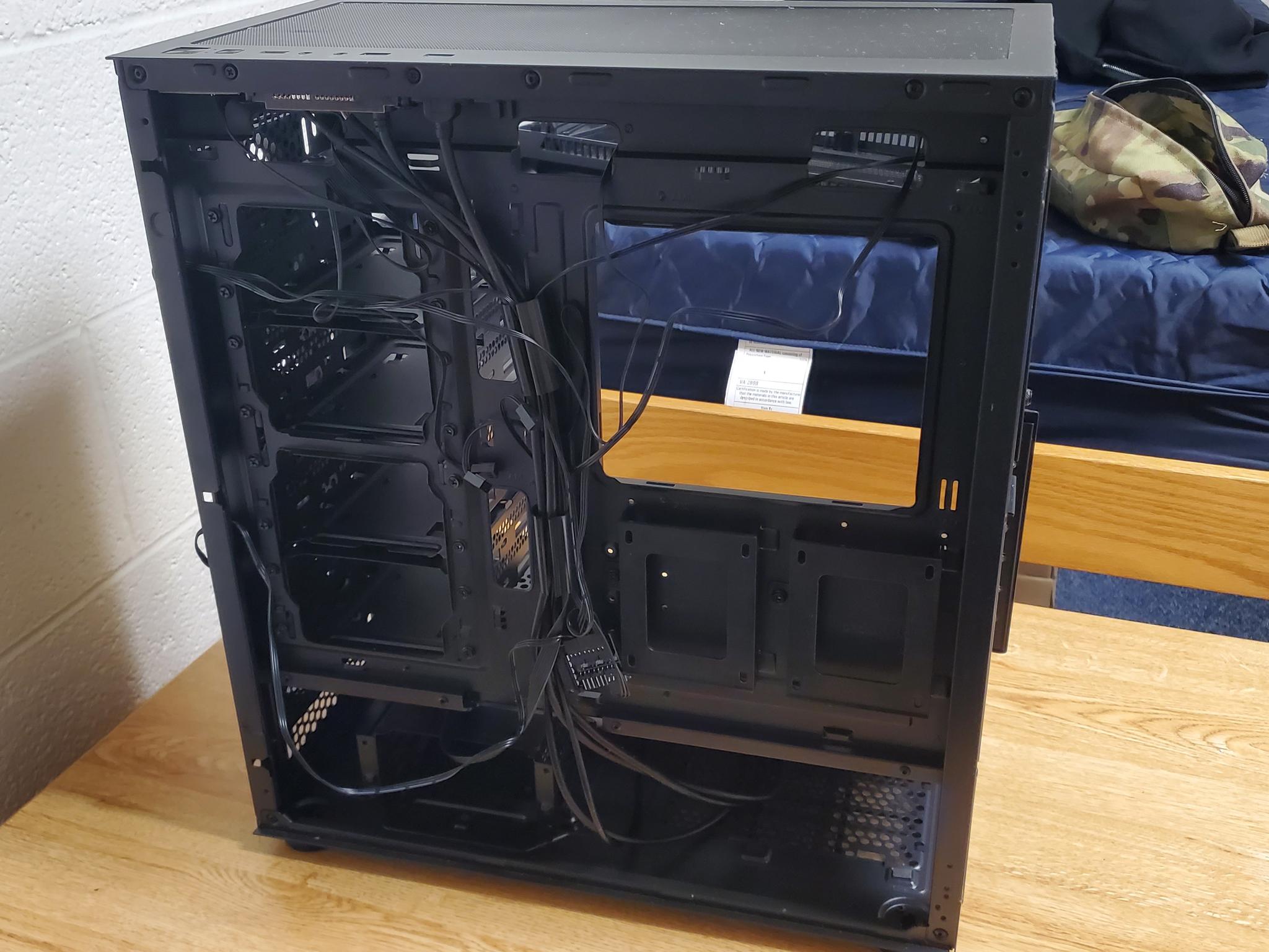 DARKROCK Classico MAX Storage Master