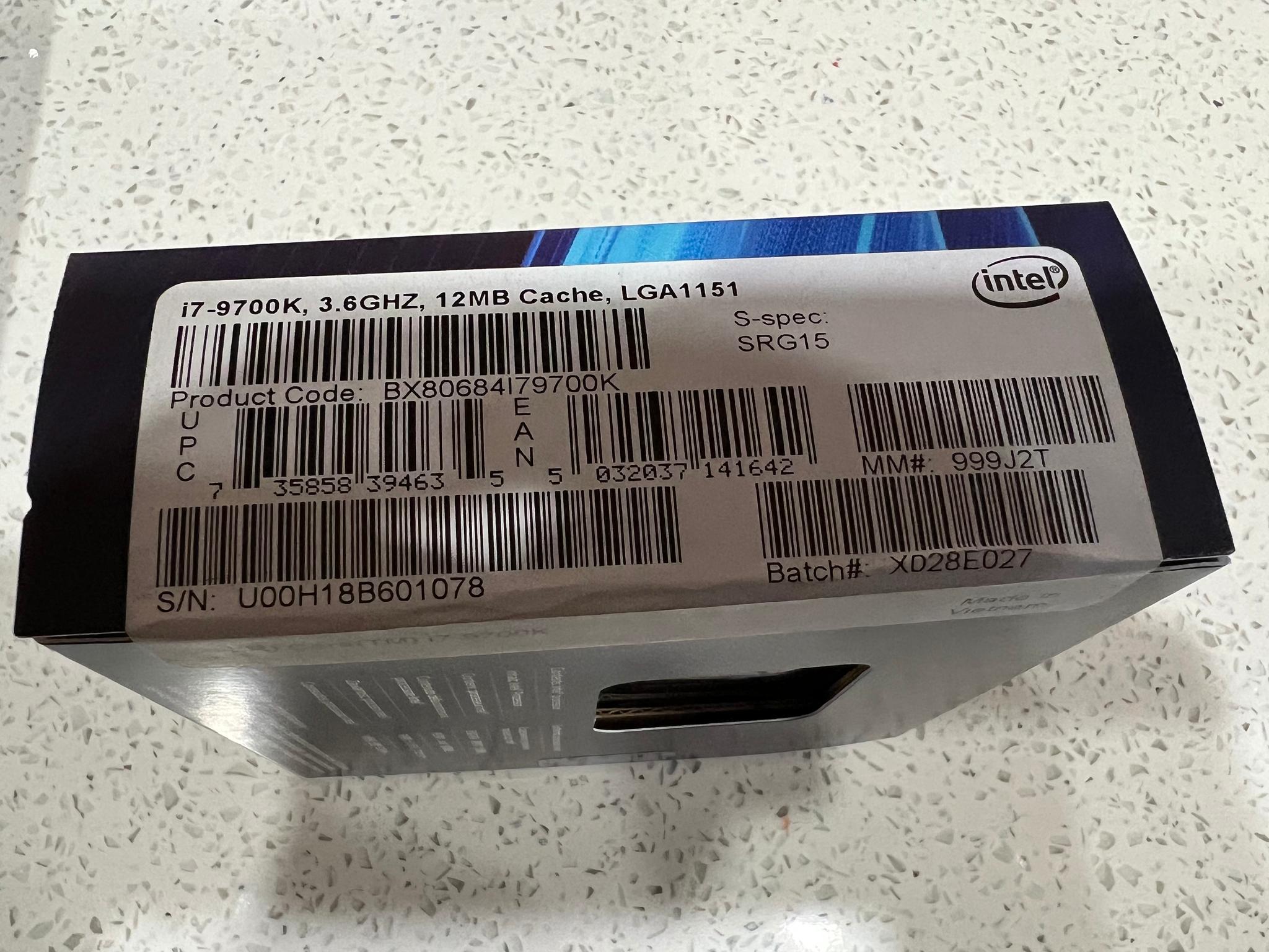Intel i7-9700K Coffee Lake 8-Core 3.6 GHz (4.9 GHz Turbo) LGA 1151 95W Processor + Hyper 212  EVO